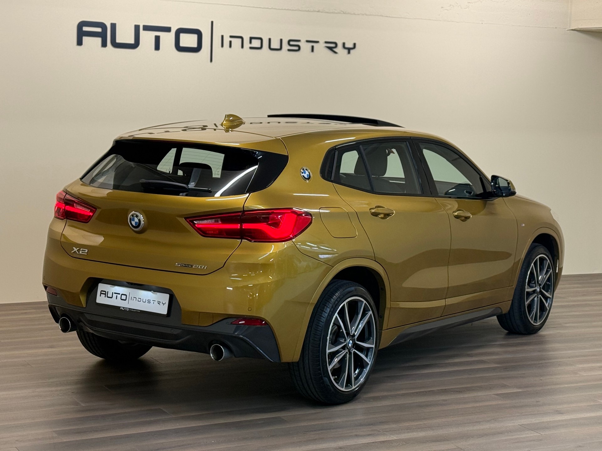 BMW X2 sDrive 20i M Sport Steptronic DSK-showroom-element-3