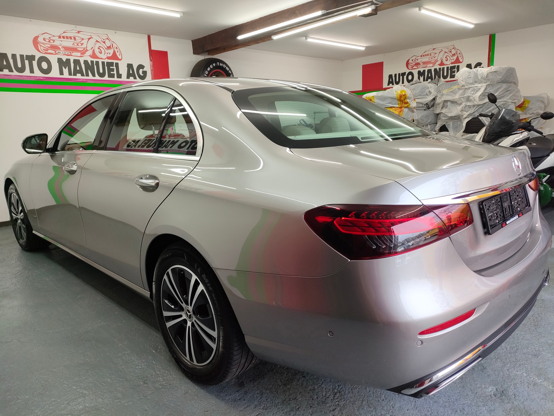 MERCEDES-BENZ E 220 d Avantgarde 9G-Tronic-image-6