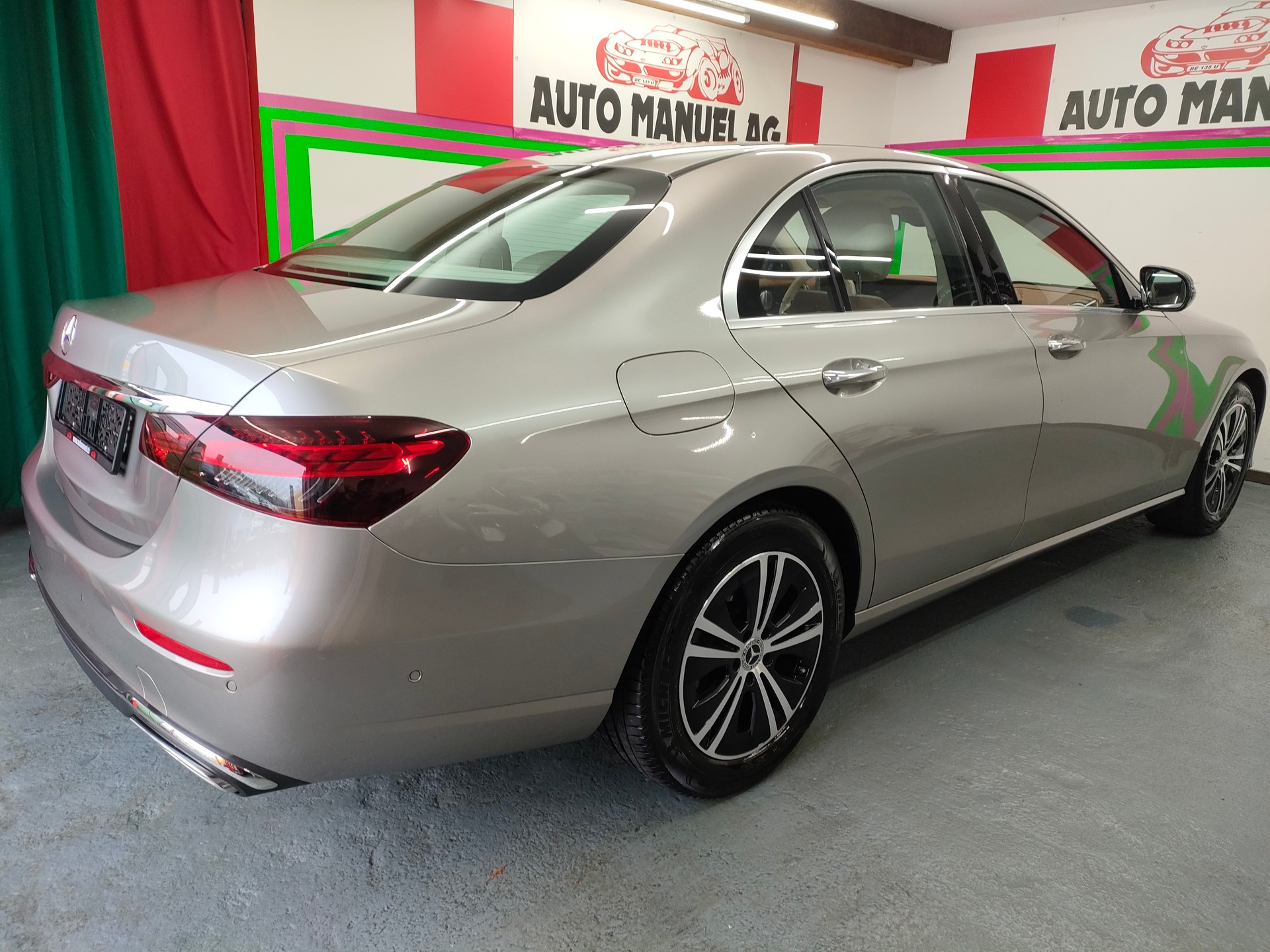MERCEDES-BENZ E 220 d Avantgarde 9G-Tronic-image-7