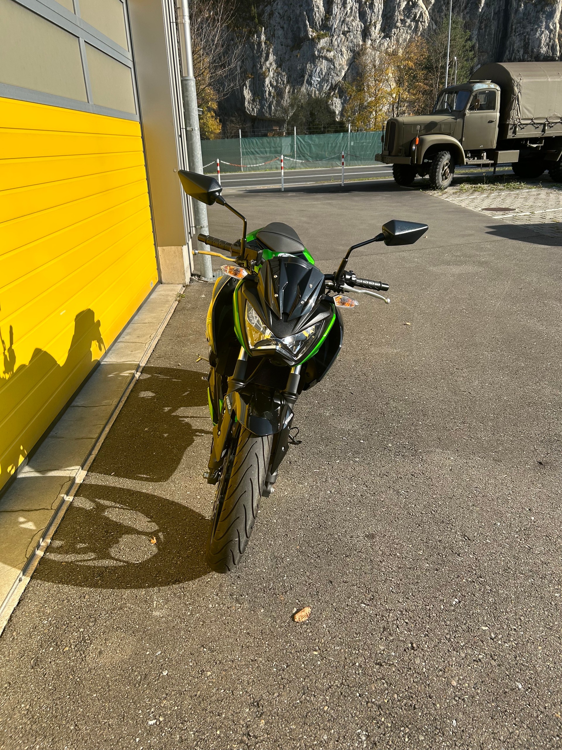 KAWASAKI Z 300 ABS-image-2