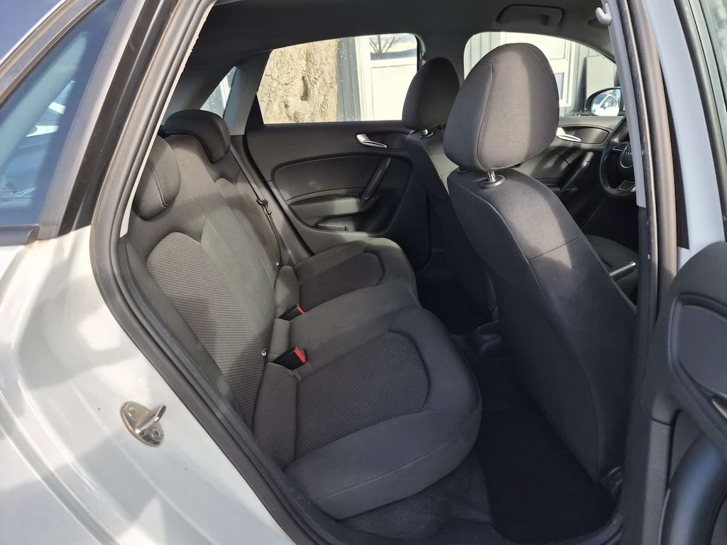 AUDI A1 Sportback 1.2 TFSI Attraction-image-9