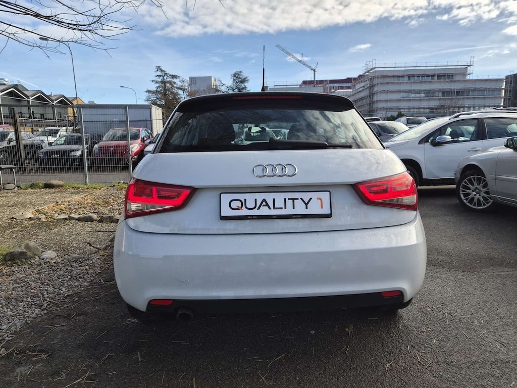 AUDI A1 Sportback 1.2 TFSI Attraction-image-4