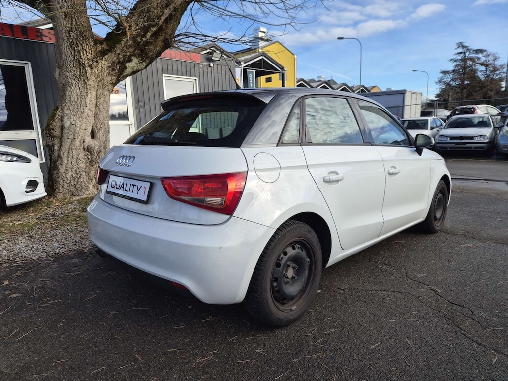 AUDI A1 Sportback 1.2 TFSI Attraction-image-5