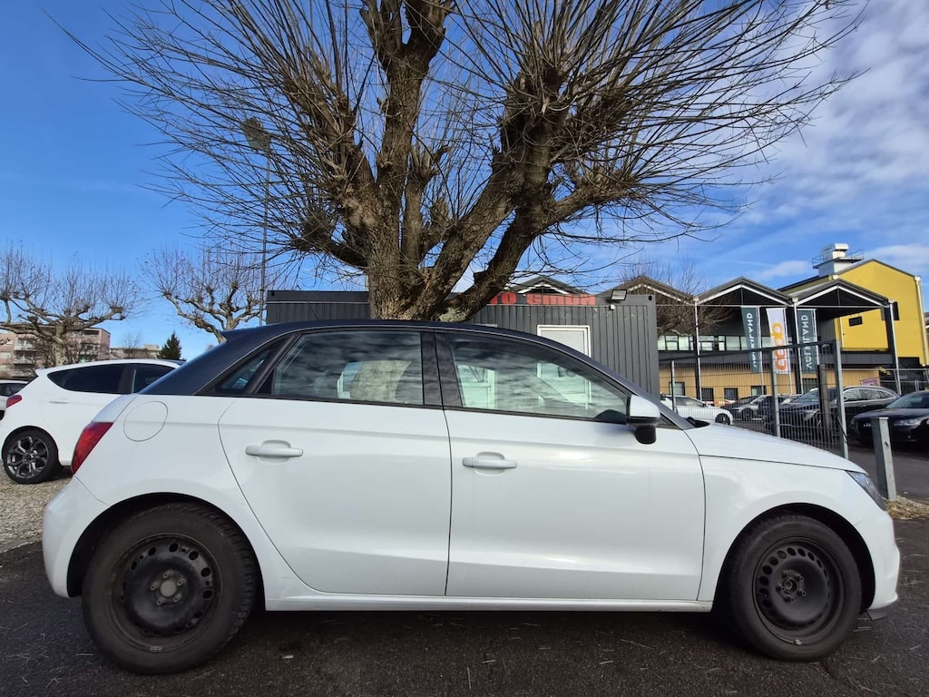 AUDI A1 Sportback 1.2 TFSI Attraction-image-6