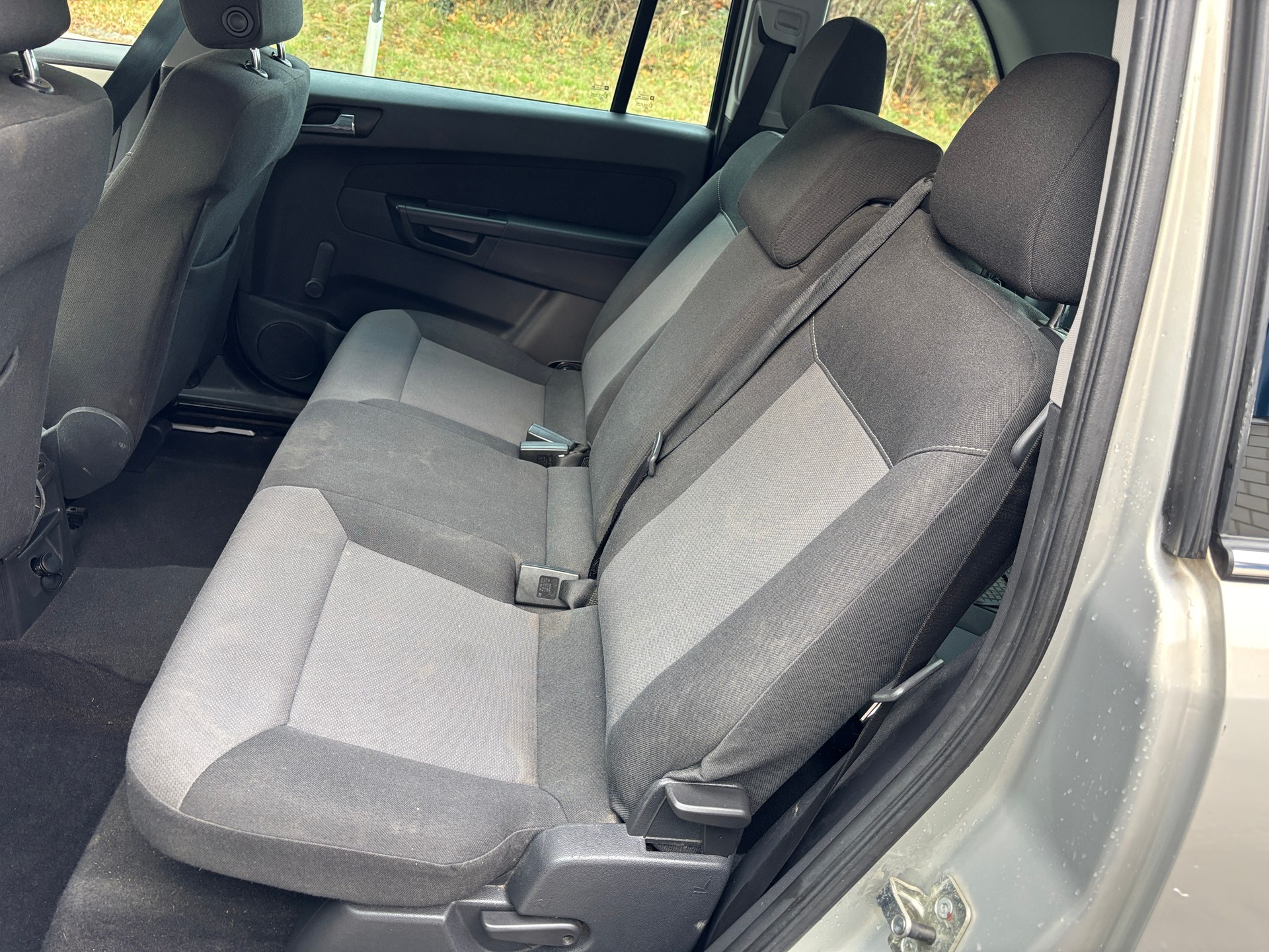 OPEL Zafira 2.2i 16V Enjoy Automatic-image-8