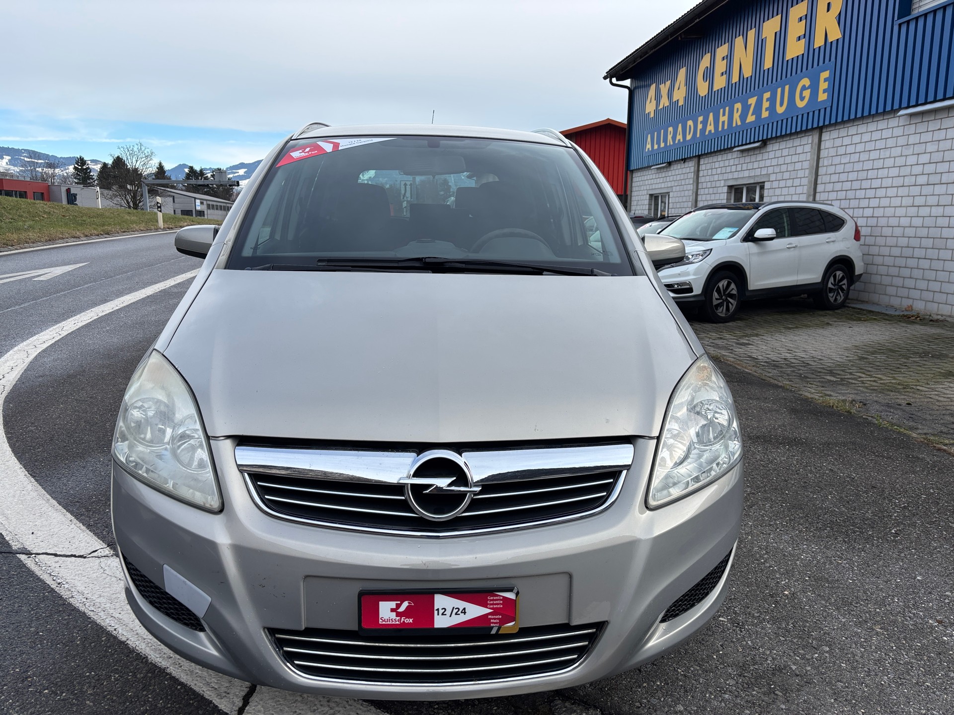 OPEL Zafira 2.2i 16V Enjoy Automatic-image-1