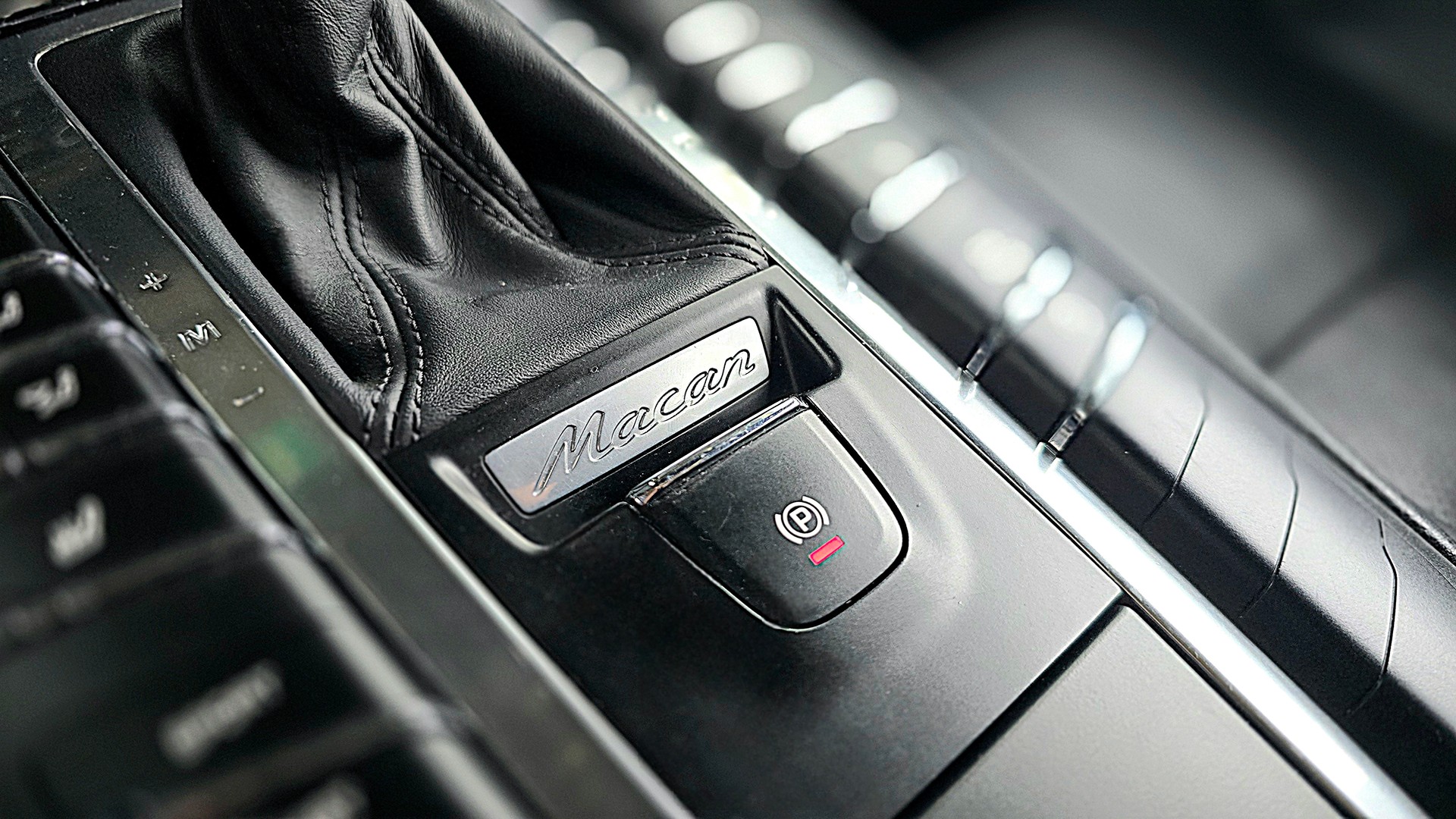 PORSCHE Macan S PDK-image-15