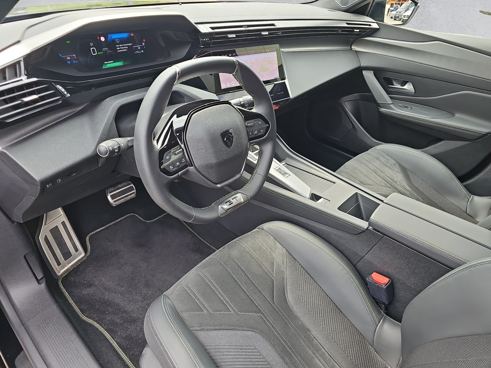 PEUGEOT 308 1.6 PHEV 180 GT-image-9