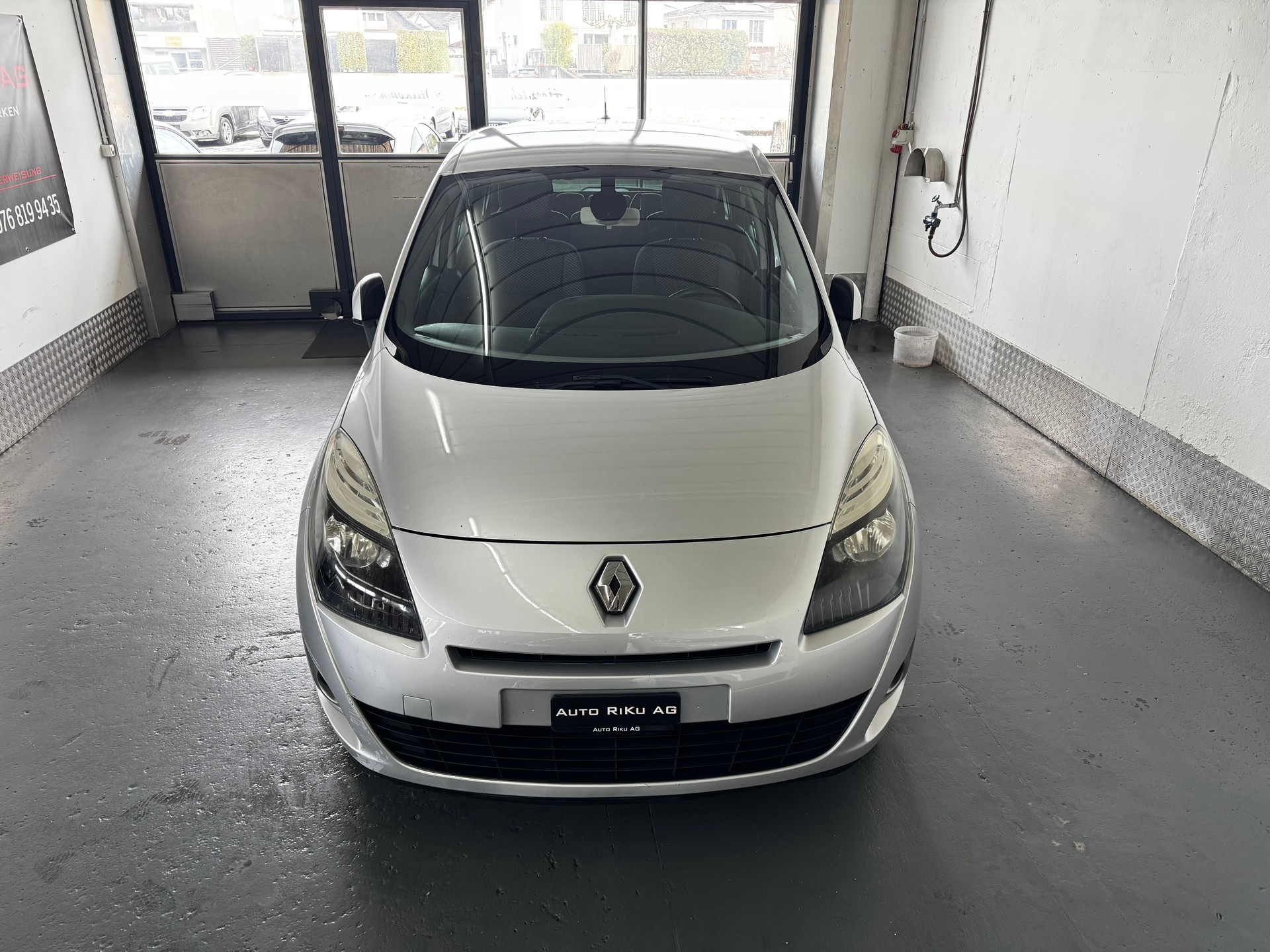 RENAULT Grand Scénic 1.6 dCi Dynamique-showroom-element-2