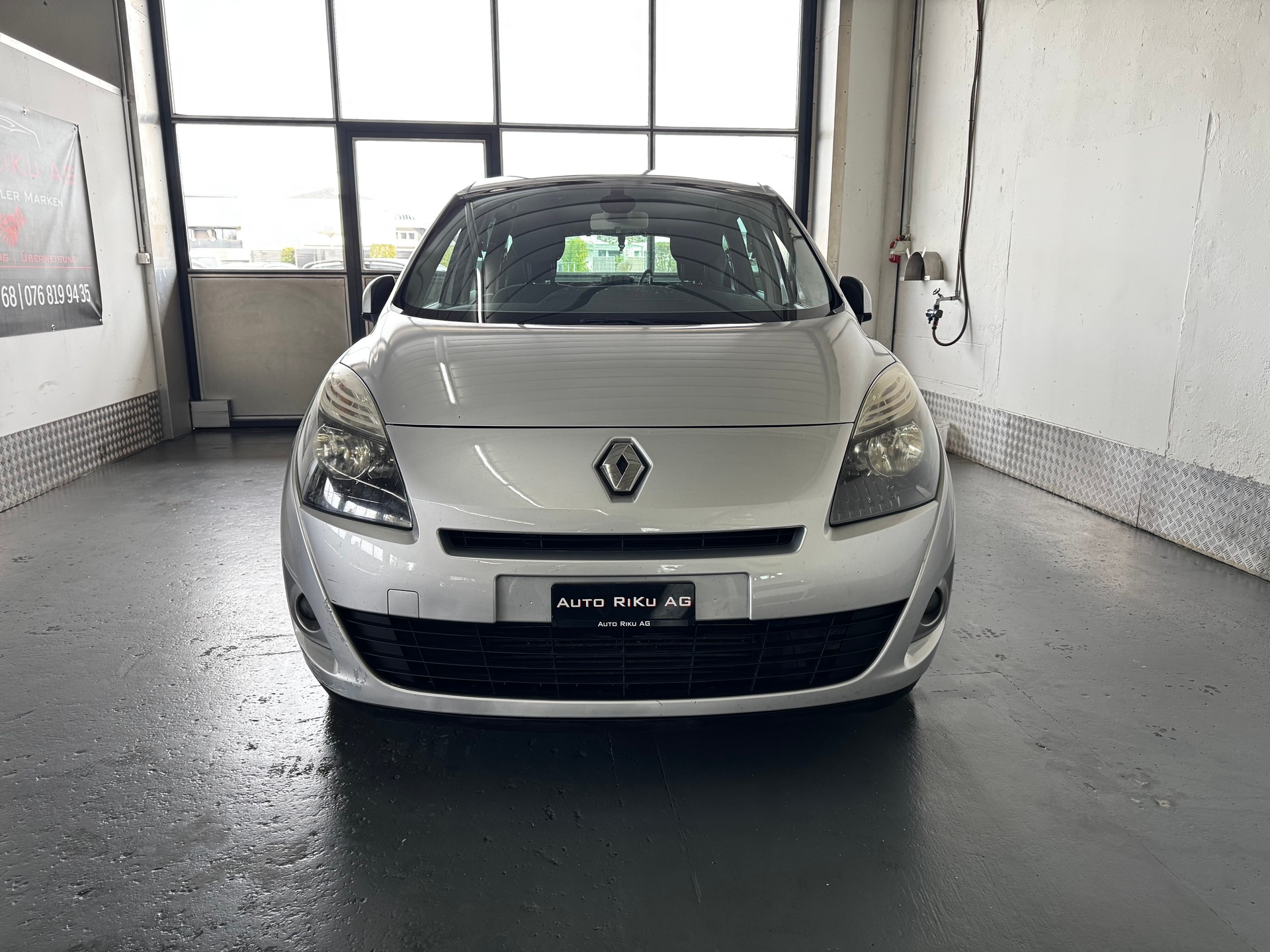 RENAULT Grand Scénic 1.6 dCi Dynamique-showroom-element-3