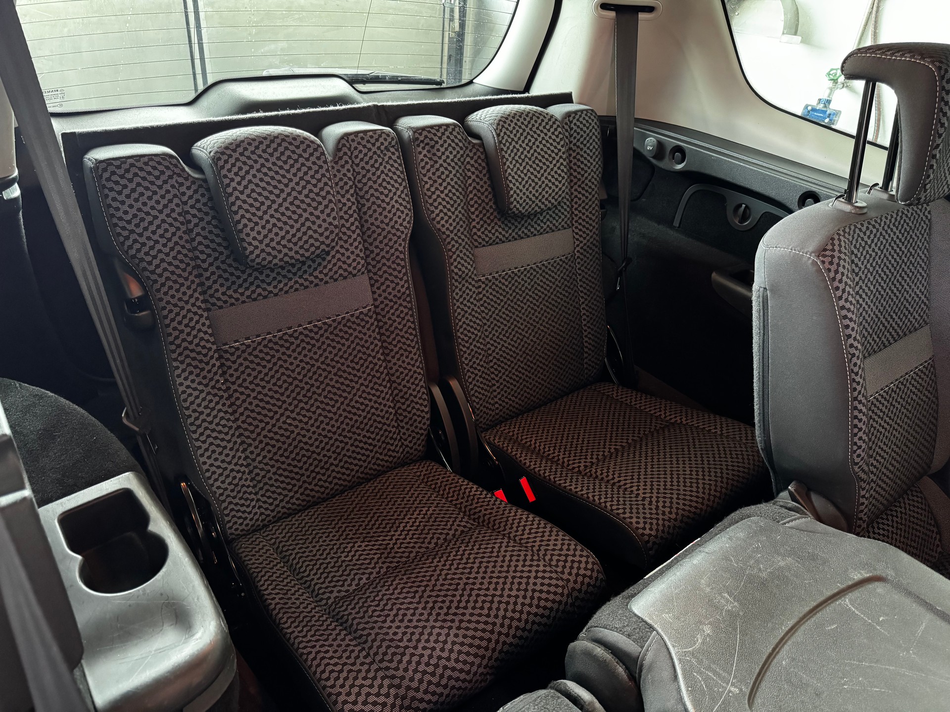 RENAULT Grand Scénic 1.6 dCi Dynamique-image-21