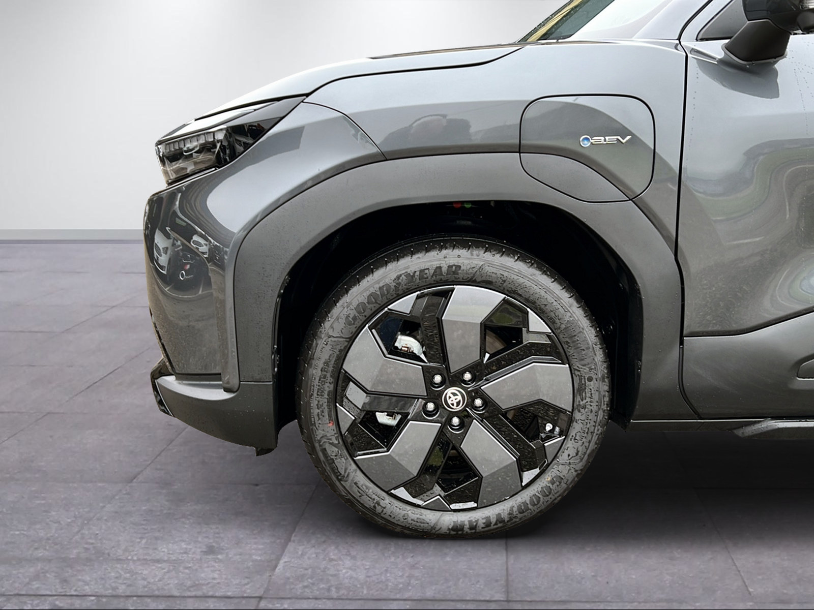 TOYOTA Urban Cruiser Premium AWD-showroom-element-2
