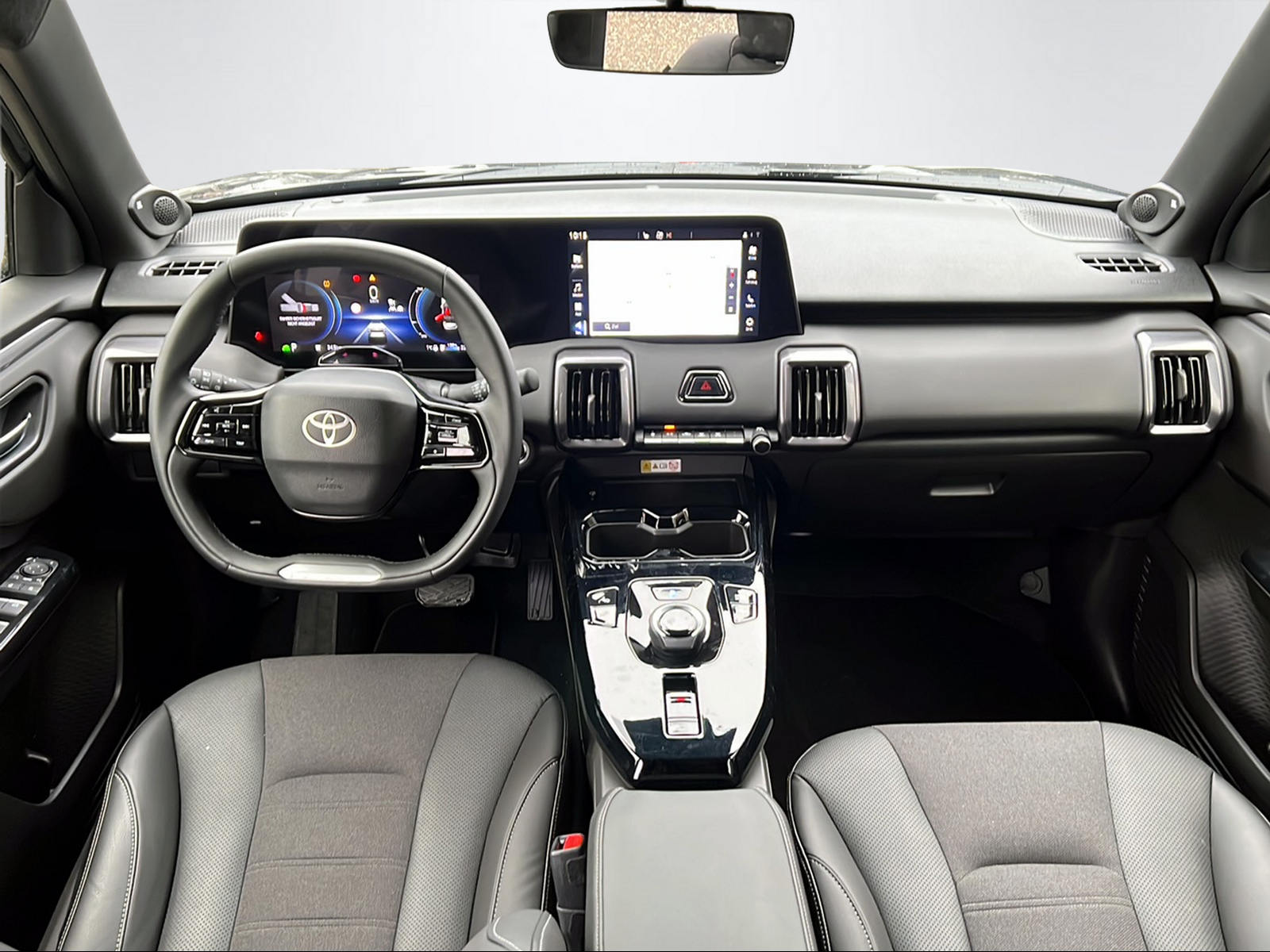TOYOTA Urban Cruiser Premium AWD-image-11