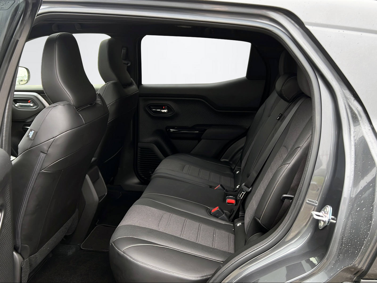 TOYOTA Urban Cruiser Premium AWD-image-10