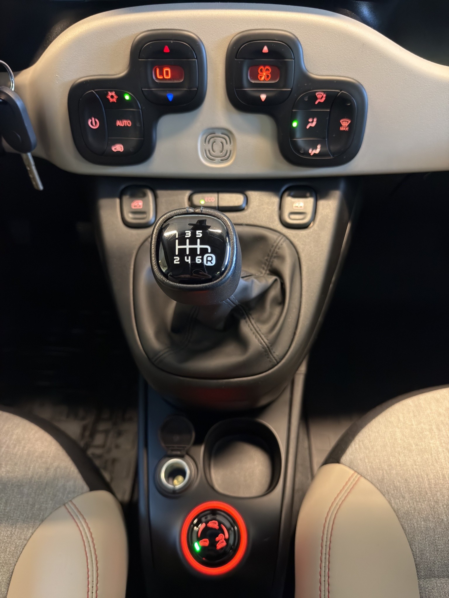 FIAT Panda 0.9 Twinair Turbo 4x40 4x4*NEUWERTIG*NUR 7000 KM*MODELL JAHR 2024*-image-8