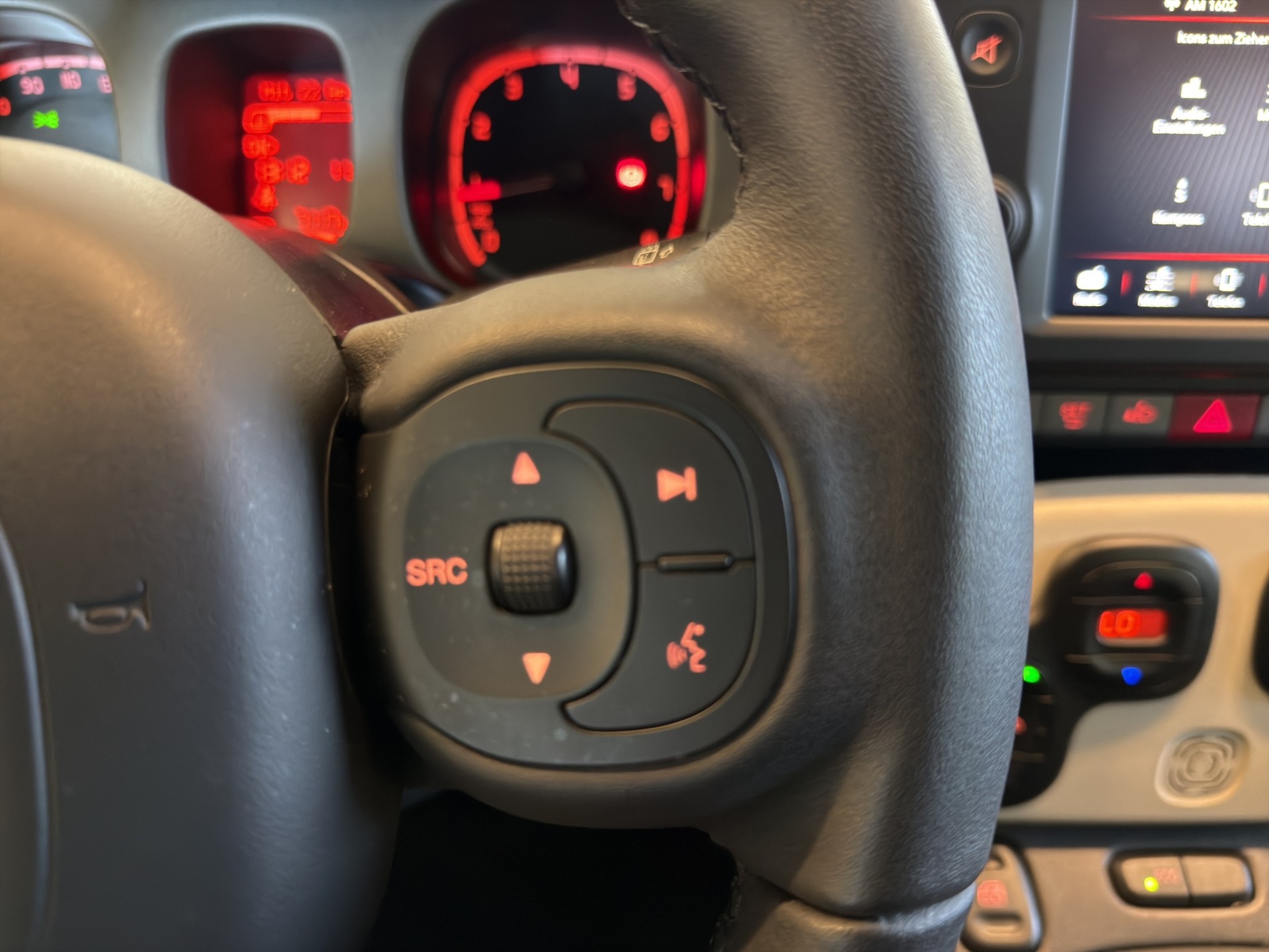 FIAT Panda 0.9 Twinair Turbo 4x40 4x4*NEUWERTIG*NUR 7000 KM*MODELL JAHR 2024*-image-14