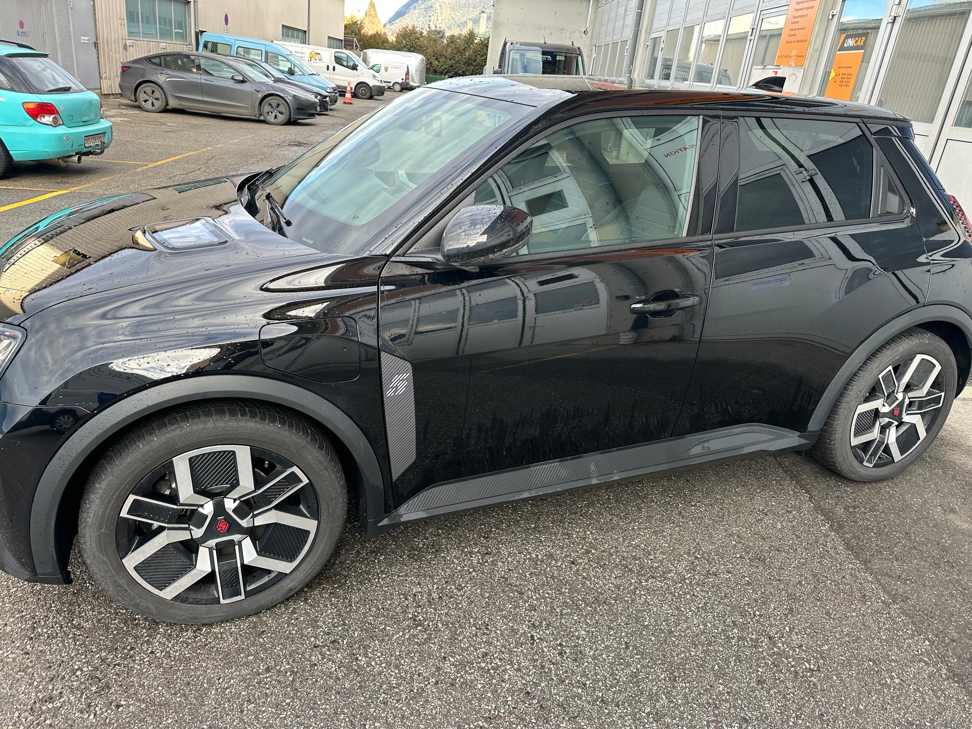 RENAULT R5 E-Tech Comfort Range 52 kWh Techno-image-3