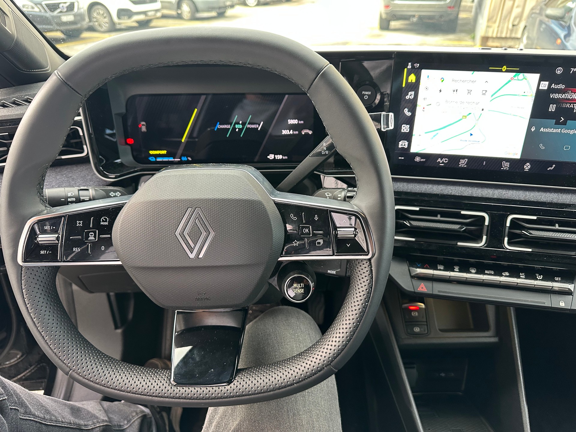 RENAULT R5 E-Tech Comfort Range 52 kWh Techno-image-9