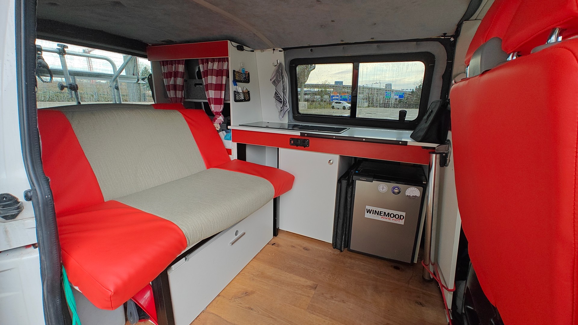 VW T5 2.0 TDI-image-6