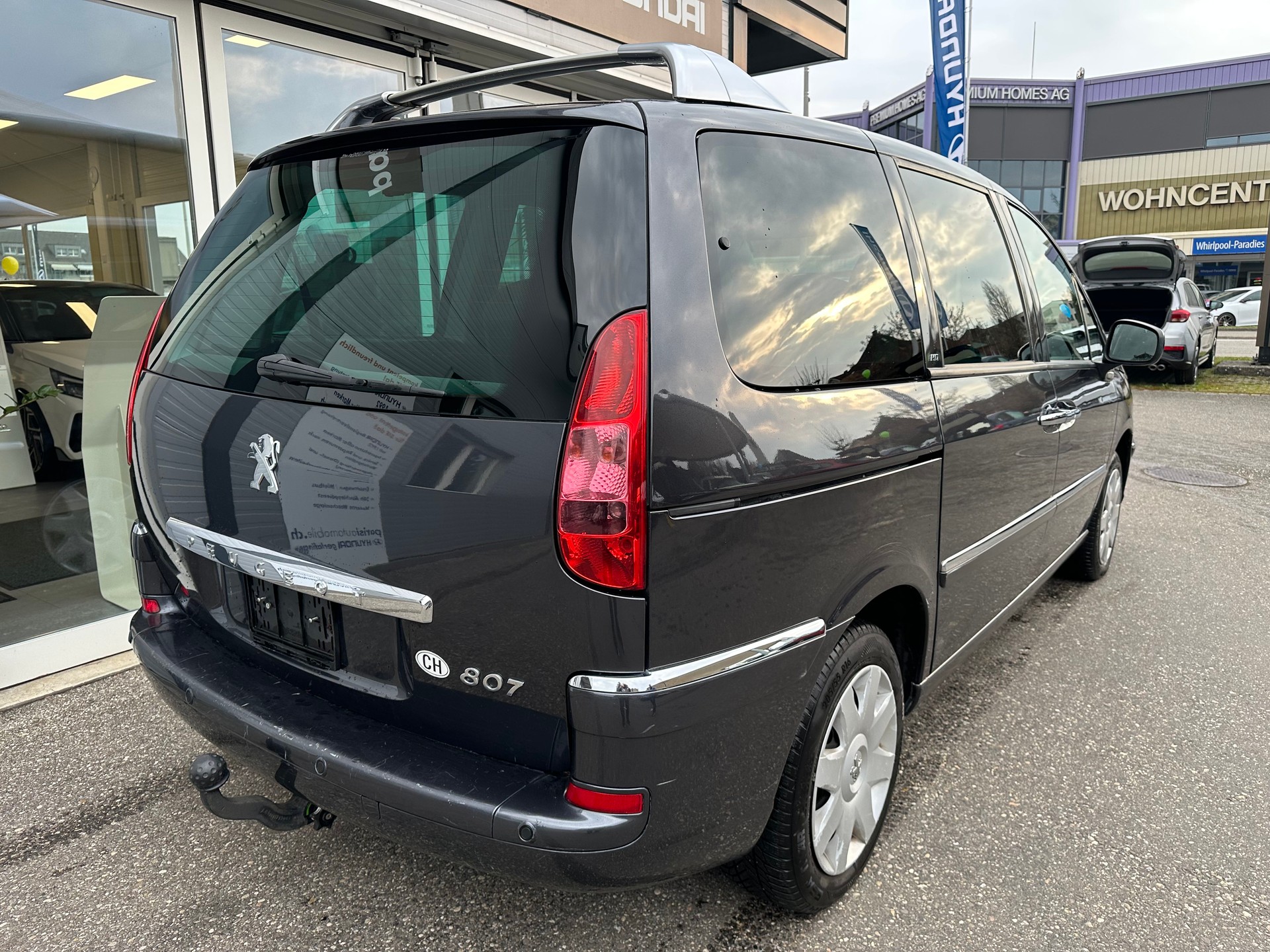 PEUGEOT 807 2.0 16V HDi Family+ Tiptronic-image-4