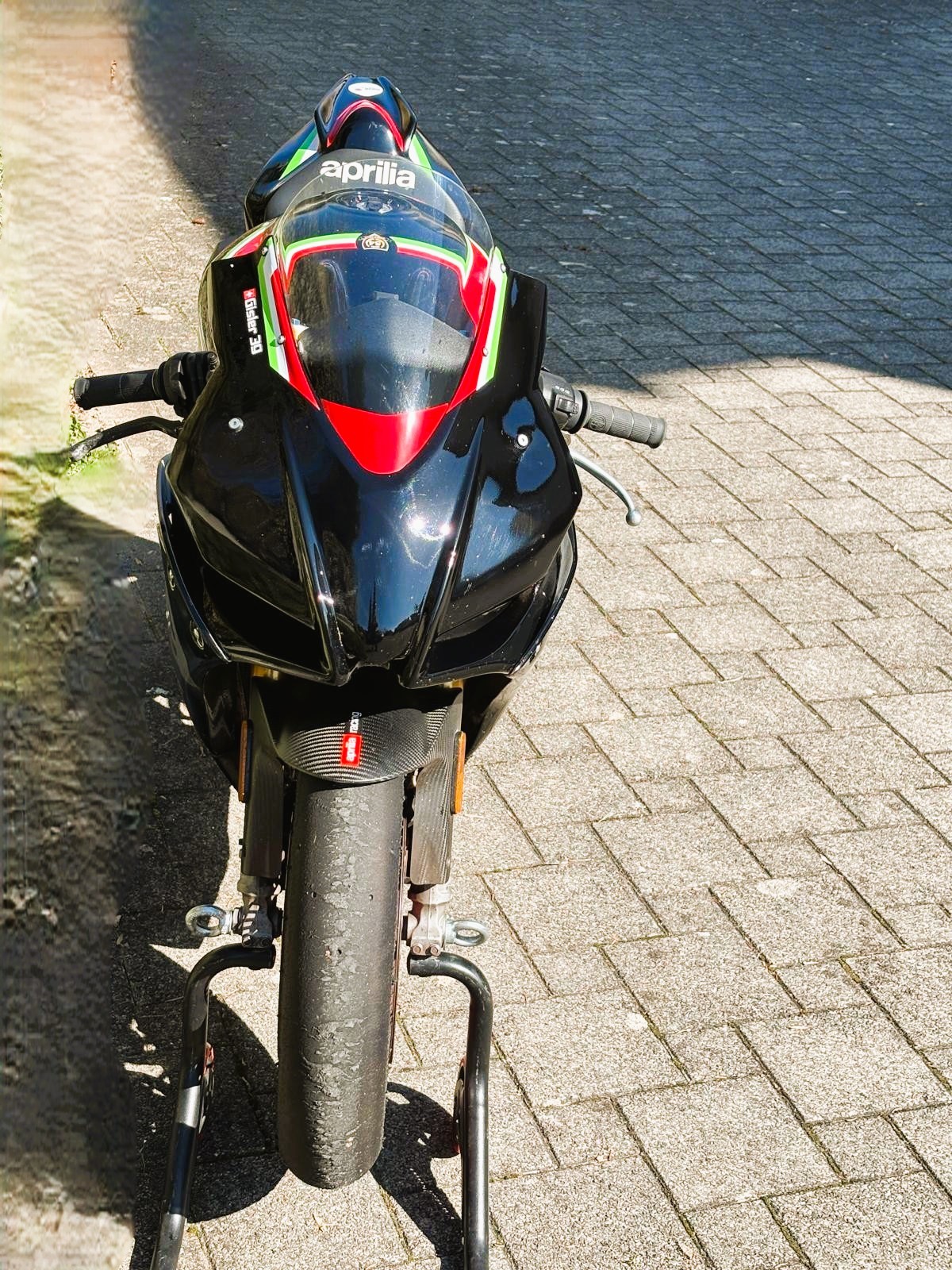 APRILIA RSV4 1100 Factory-image-2