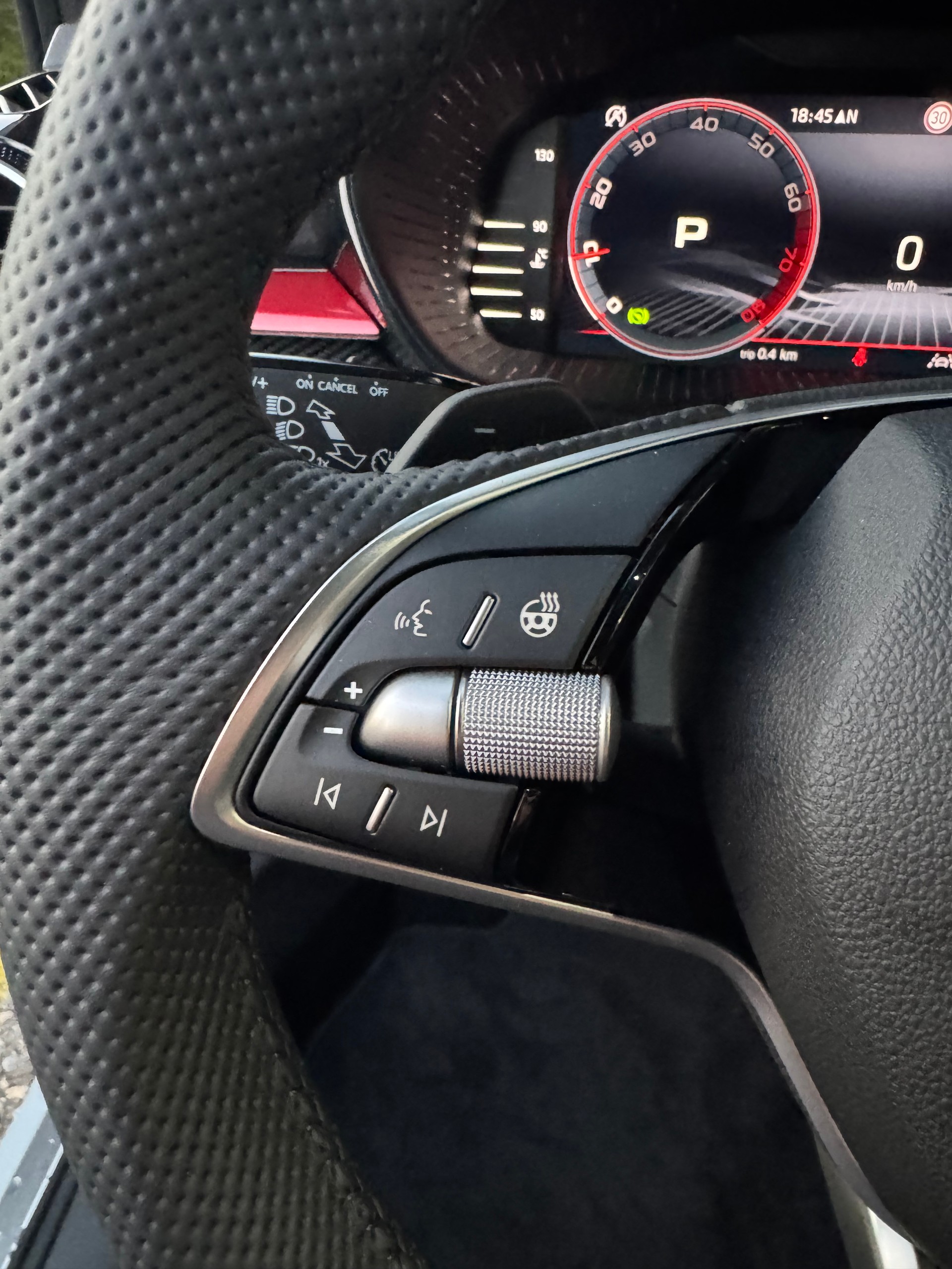 SKODA Fabia 1.0 TSI Monte Carlo DSG 116 PS mit 32 % Rabatt ! 5 Jahre Garantie !-showroom-element-3
