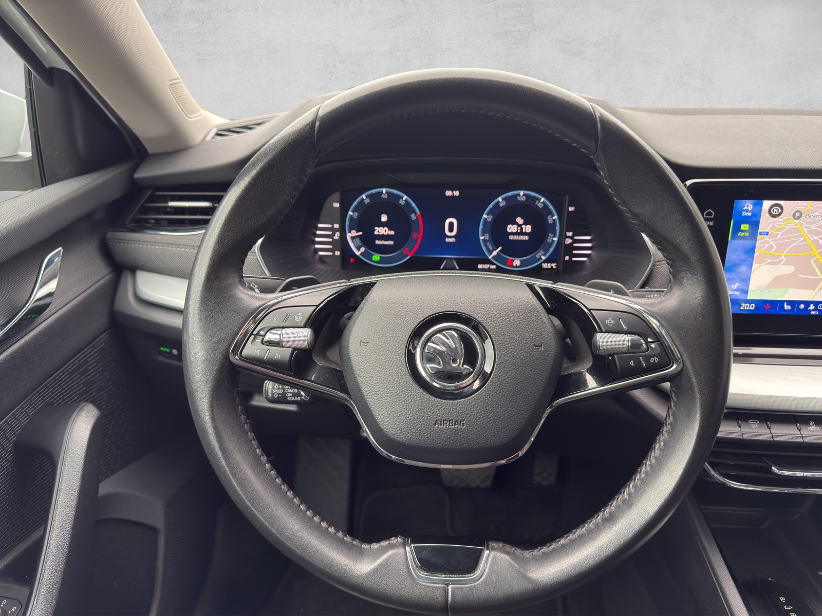SKODA Octavia Combi 1.5 TSI mHEV DSG Style-image-12