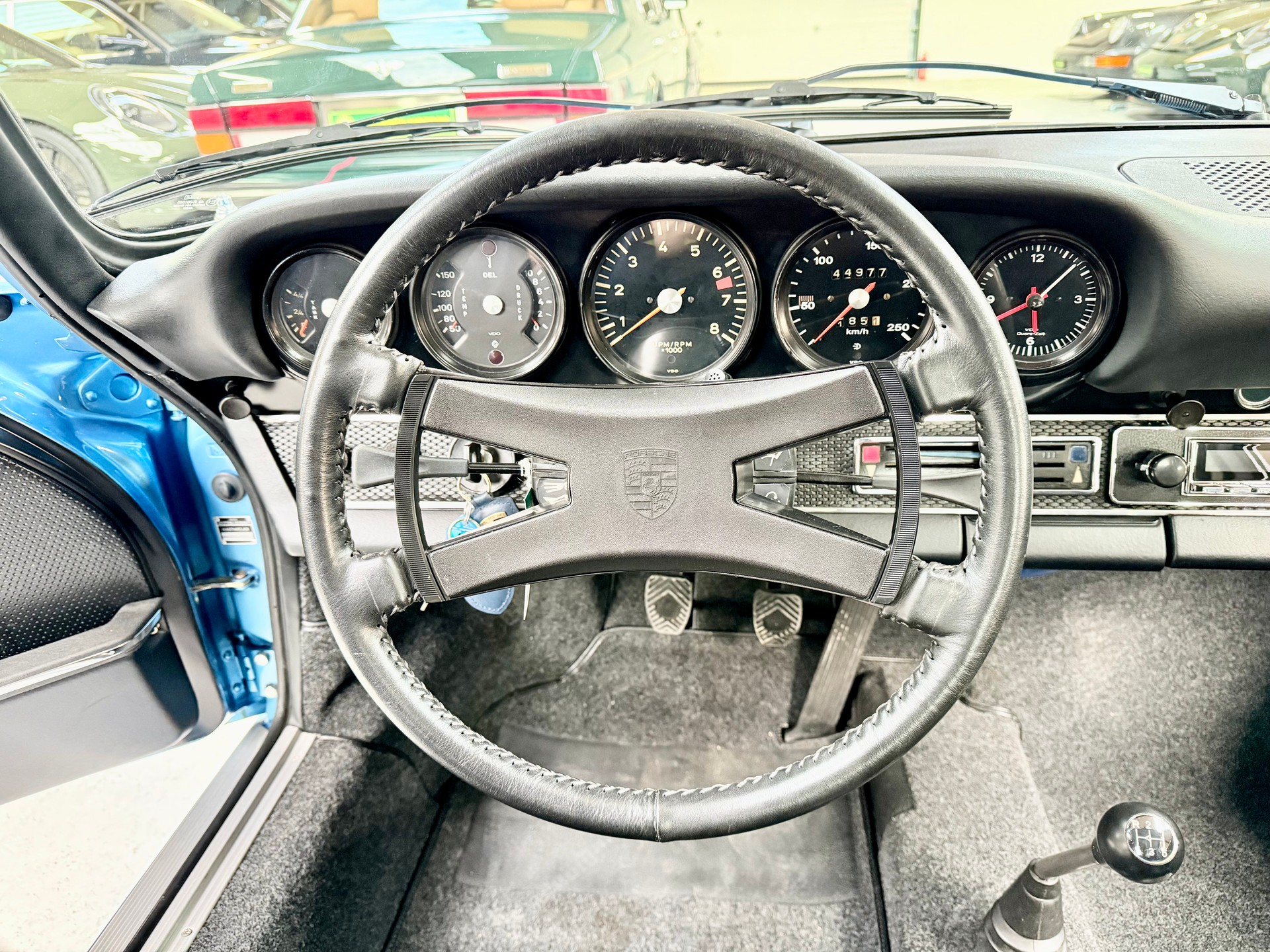 PORSCHE 911 T 2.2-image-8