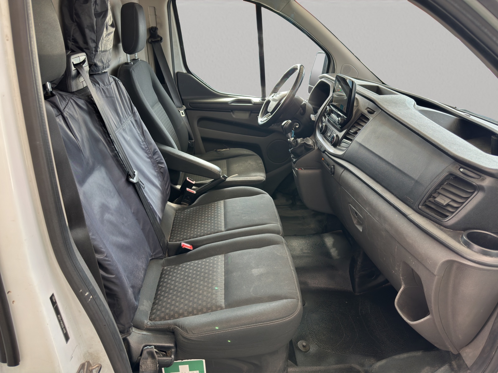 FORD Transit Custom Van 340 L2H1 Ambiente-image-15