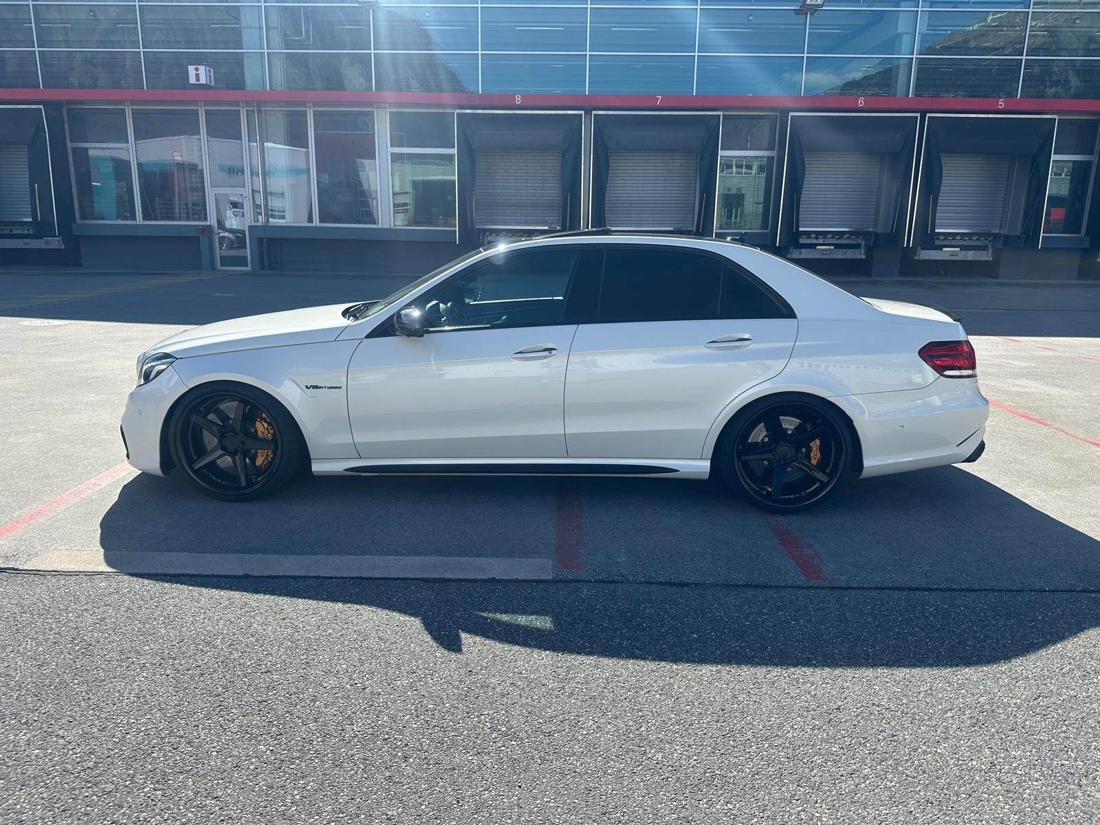 MERCEDES-BENZ E 63 AMG S 4Matic Speedshift-image-10