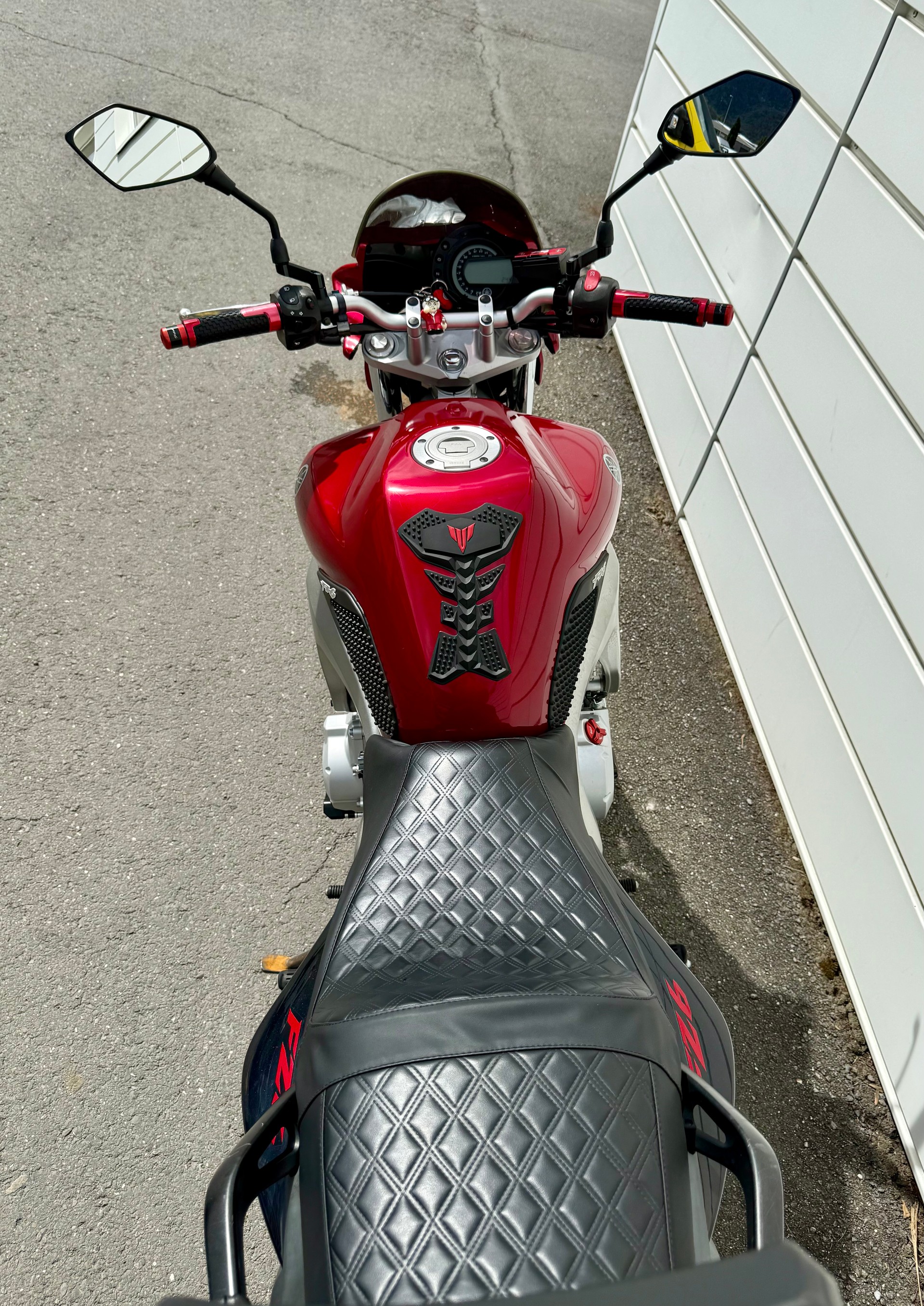 YAMAHA FZ6-image-2