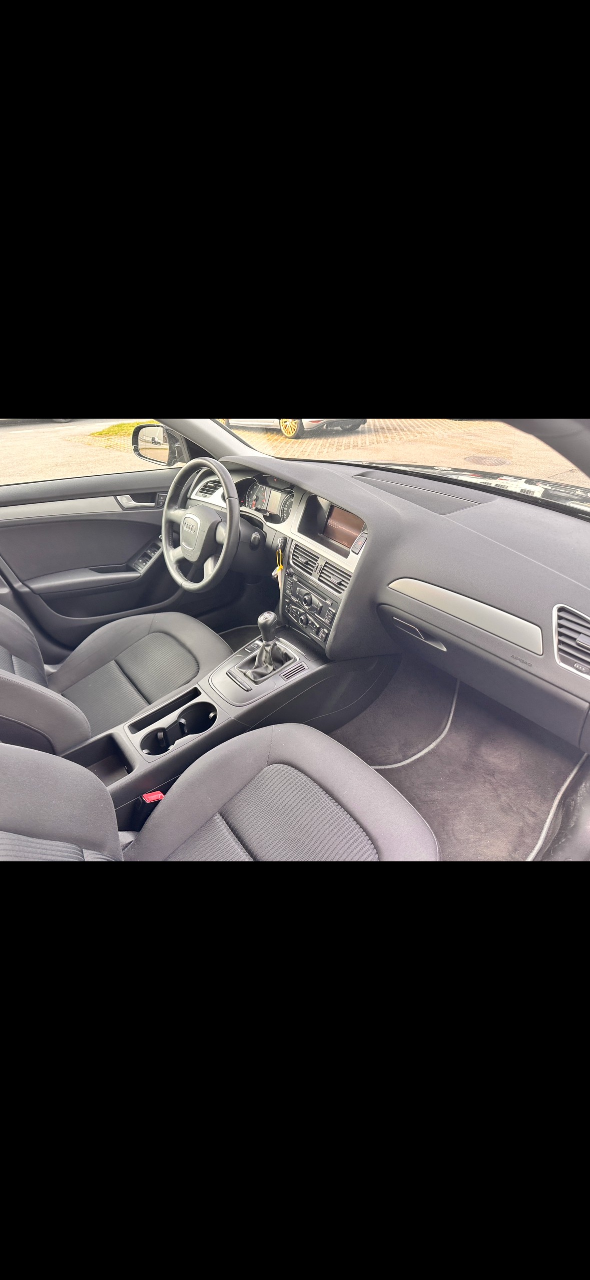 AUDI A4-image-14