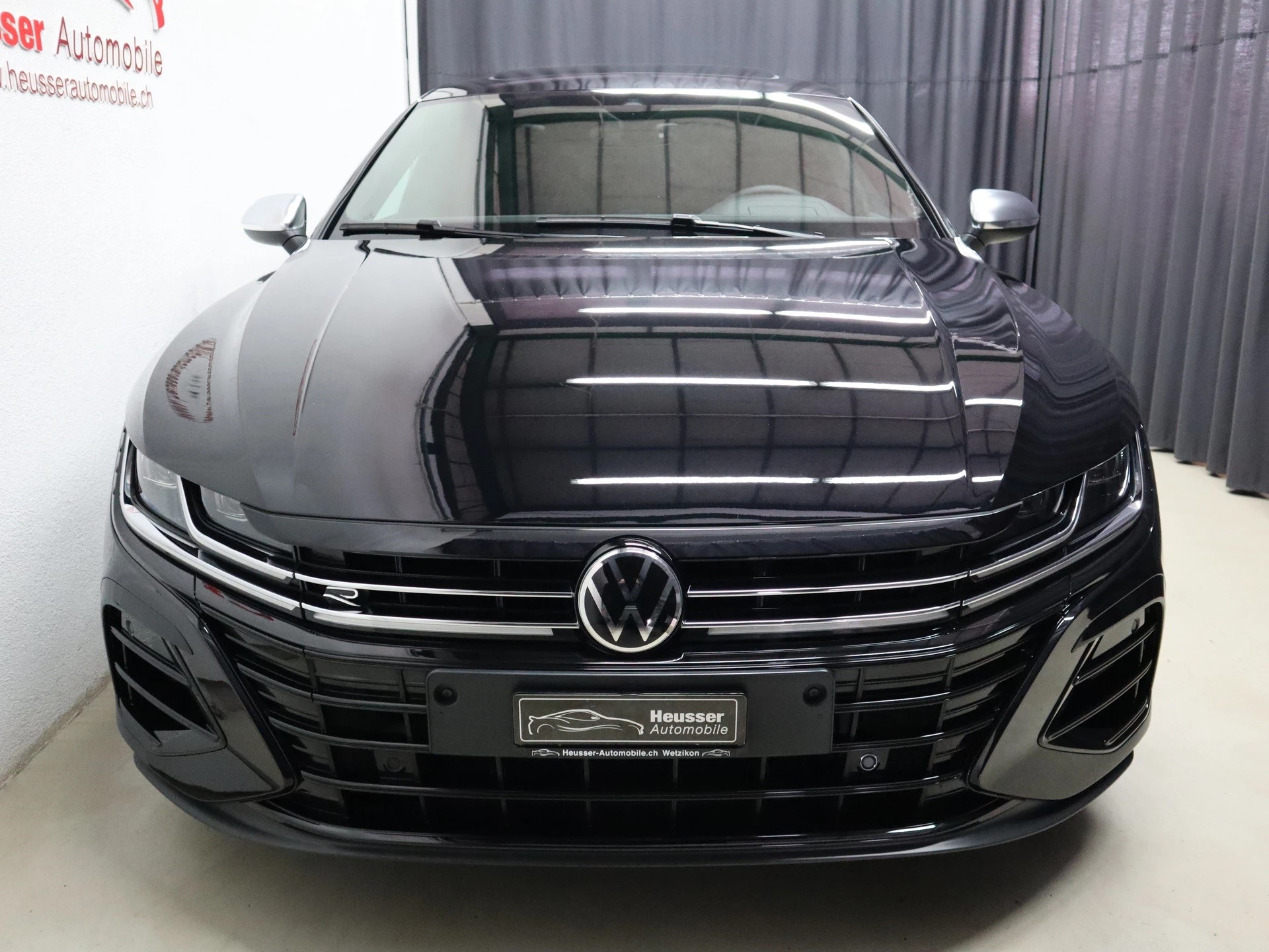 VW Arteon SB 2.0 TSI R 4Motion DSG - VOLLAUSTATTUNG - Panorama - Leder - Sportsitze - Harman/Kardon - AHK - 320 PS-image-5