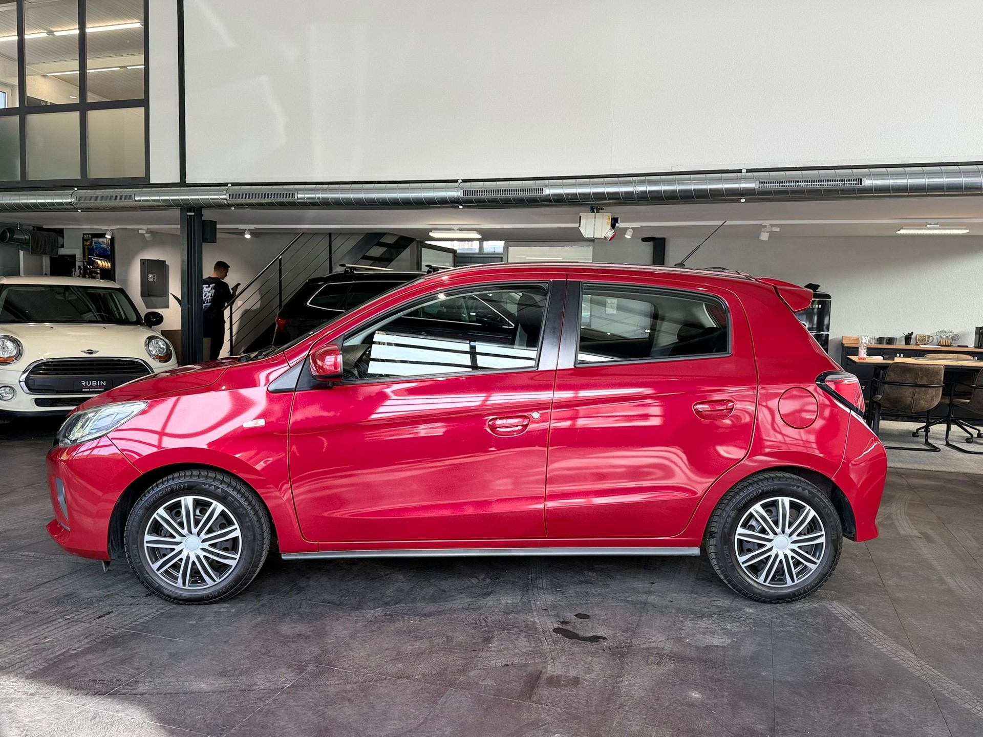 MITSUBISHI Space Star 1.2 Pure CVT-showroom-element-1