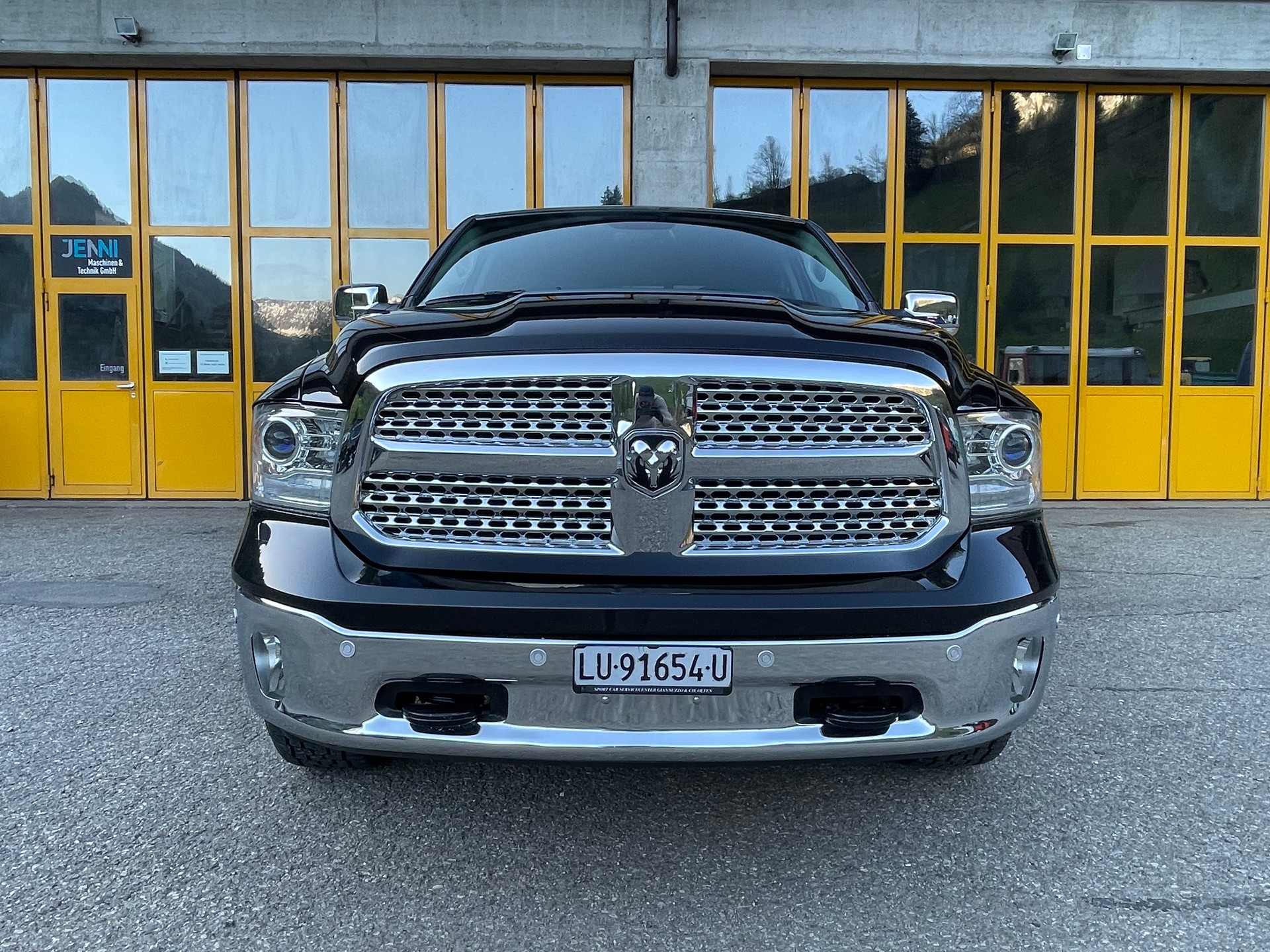 DODGE 1500 5.7 V8 Laramie-image-10