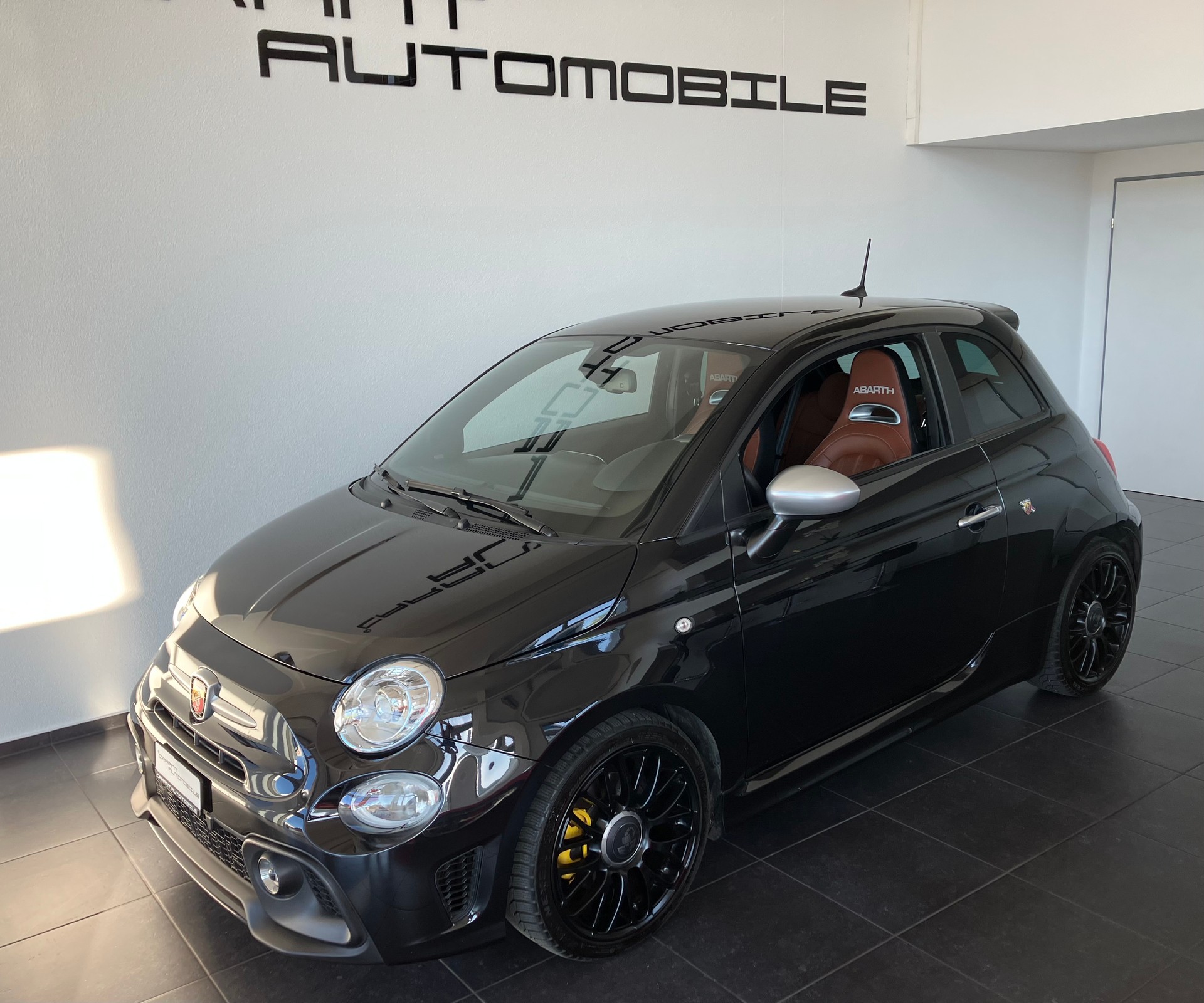FIAT 595 1.4 16V Turbo Abarth Turismo Dualogic-image-2