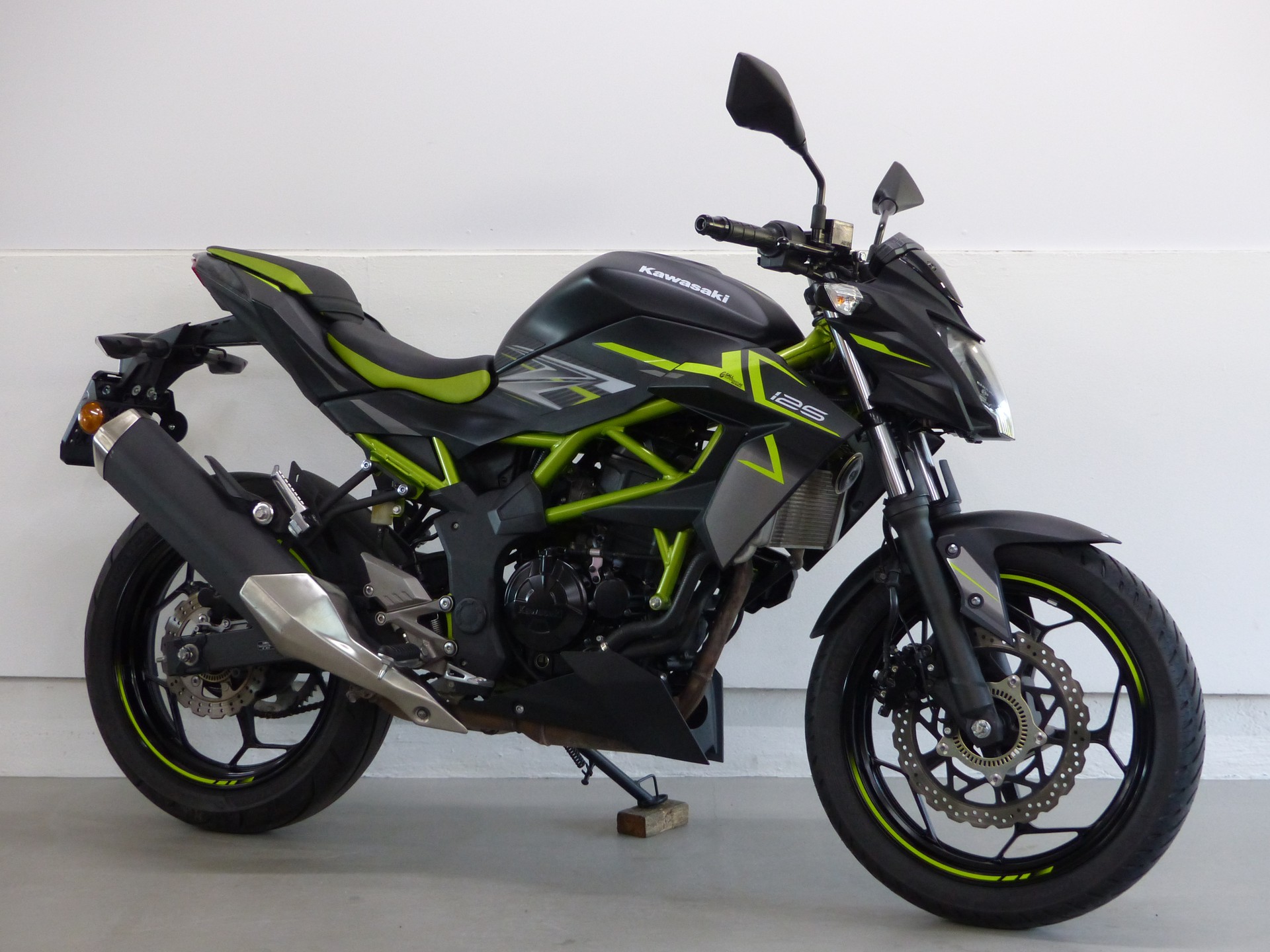 KAWASAKI Z 125 ABS-image-1
