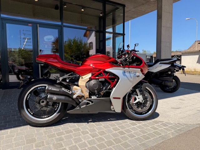 MV AGUSTA Superveloce 800-image-2