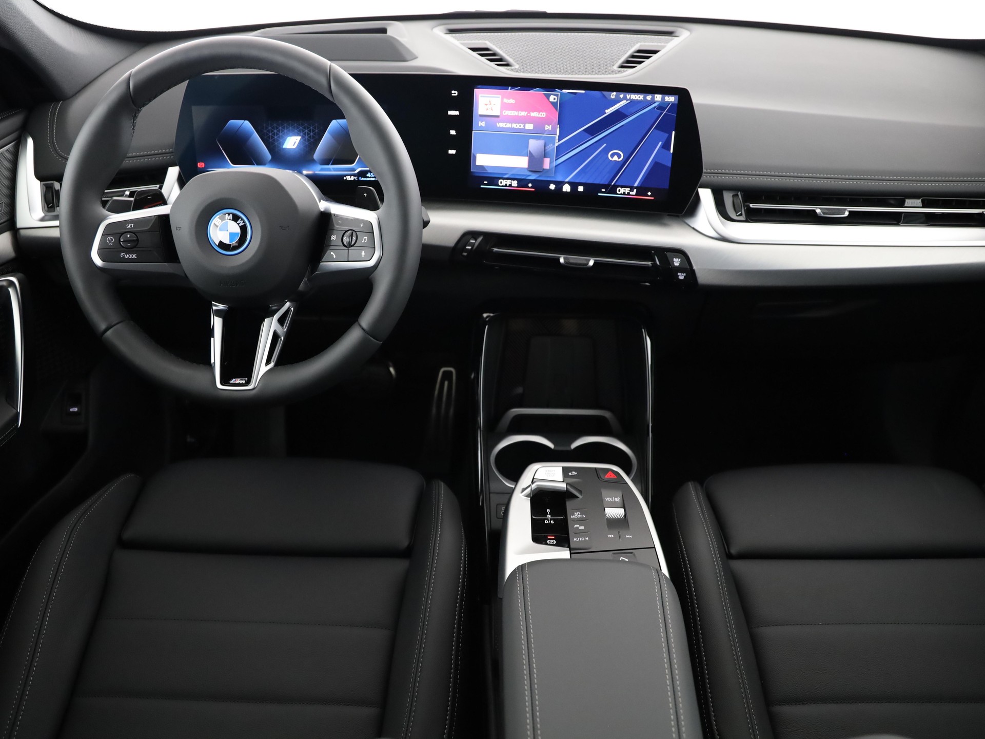 BMW X1 30e xDrive paddles-image-4