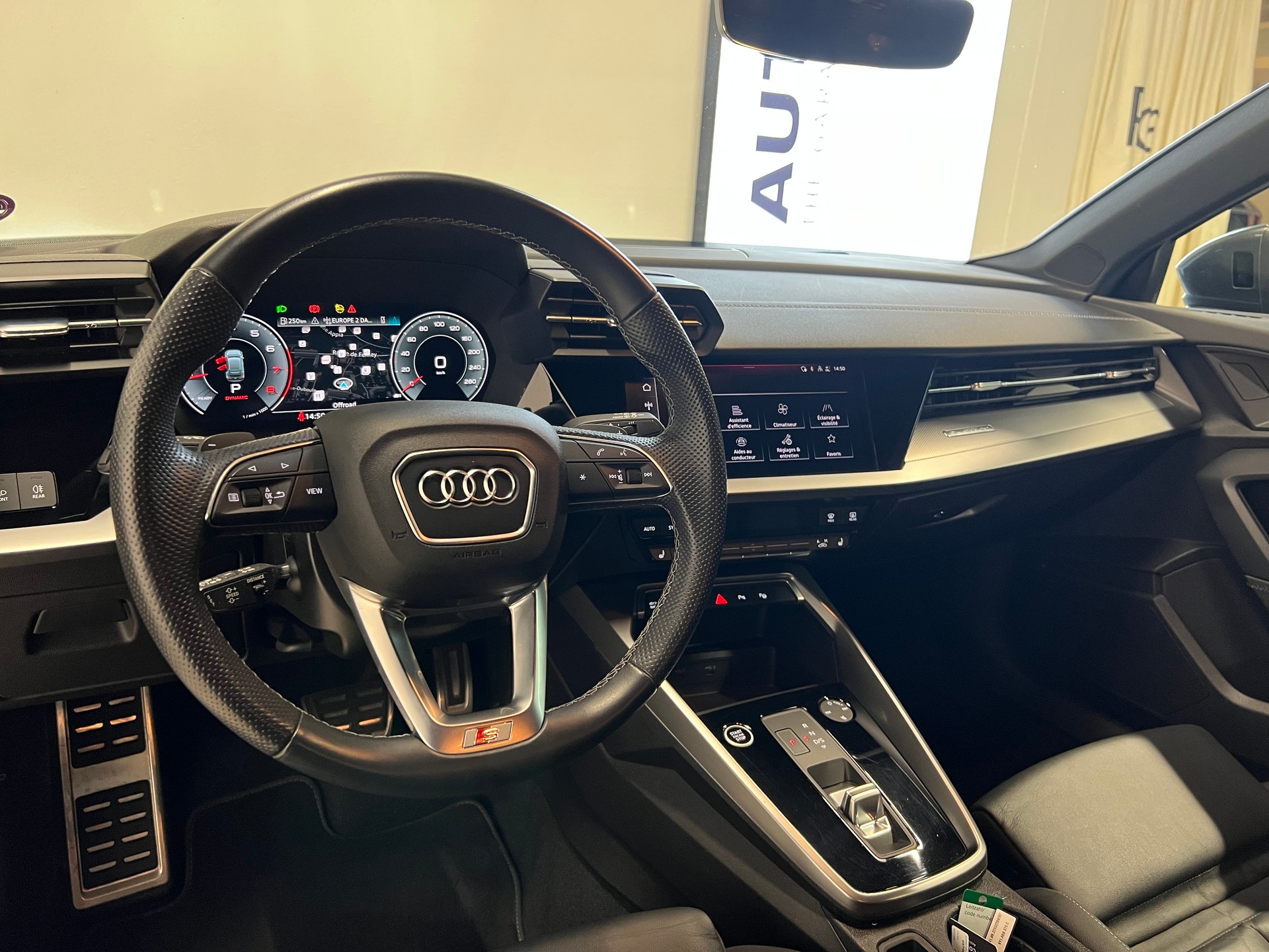 AUDI A3 Sportback 2.0 40 TFSI S Line quattro S-Tronic-showroom-element-2