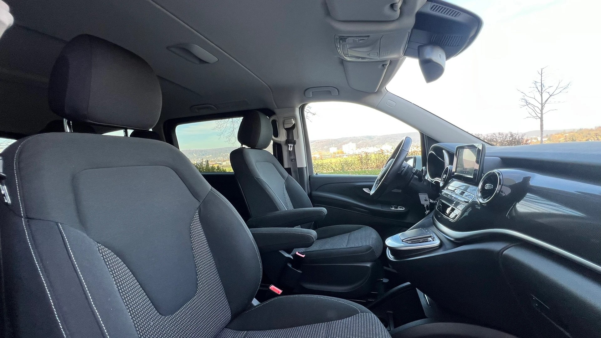 MERCEDES-BENZ V 250 d LANG TREND SPORT 4MATIC 9G-TRONIC l 190 PS-image-25