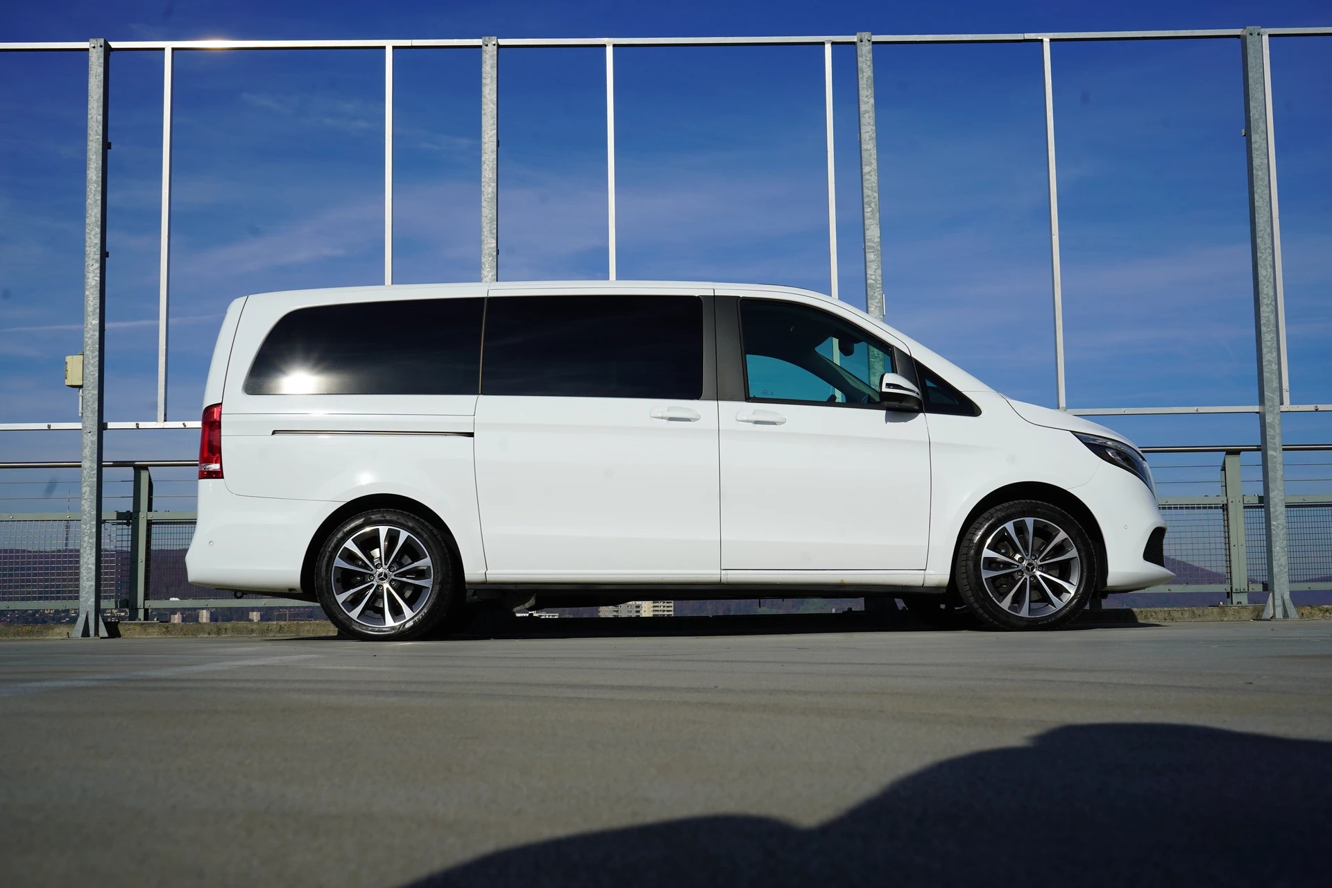 MERCEDES-BENZ V 250 d LANG TREND SPORT 4MATIC 9G-TRONIC l 190 PS-image-0