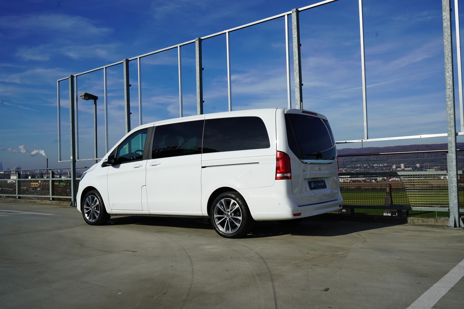 MERCEDES-BENZ V 250 d LANG TREND SPORT 4MATIC 9G-TRONIC l 190 PS-image-13