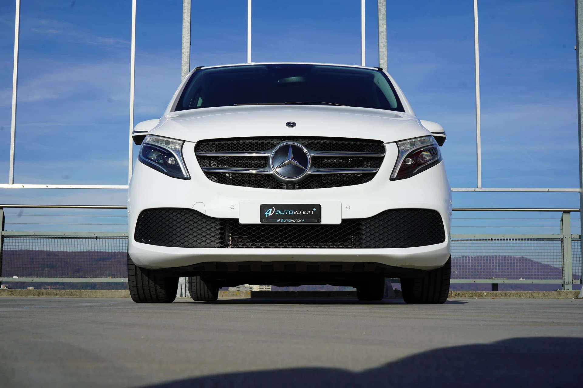 MERCEDES-BENZ V 250 d LANG TREND SPORT 4MATIC 9G-TRONIC l 190 PS-image-15