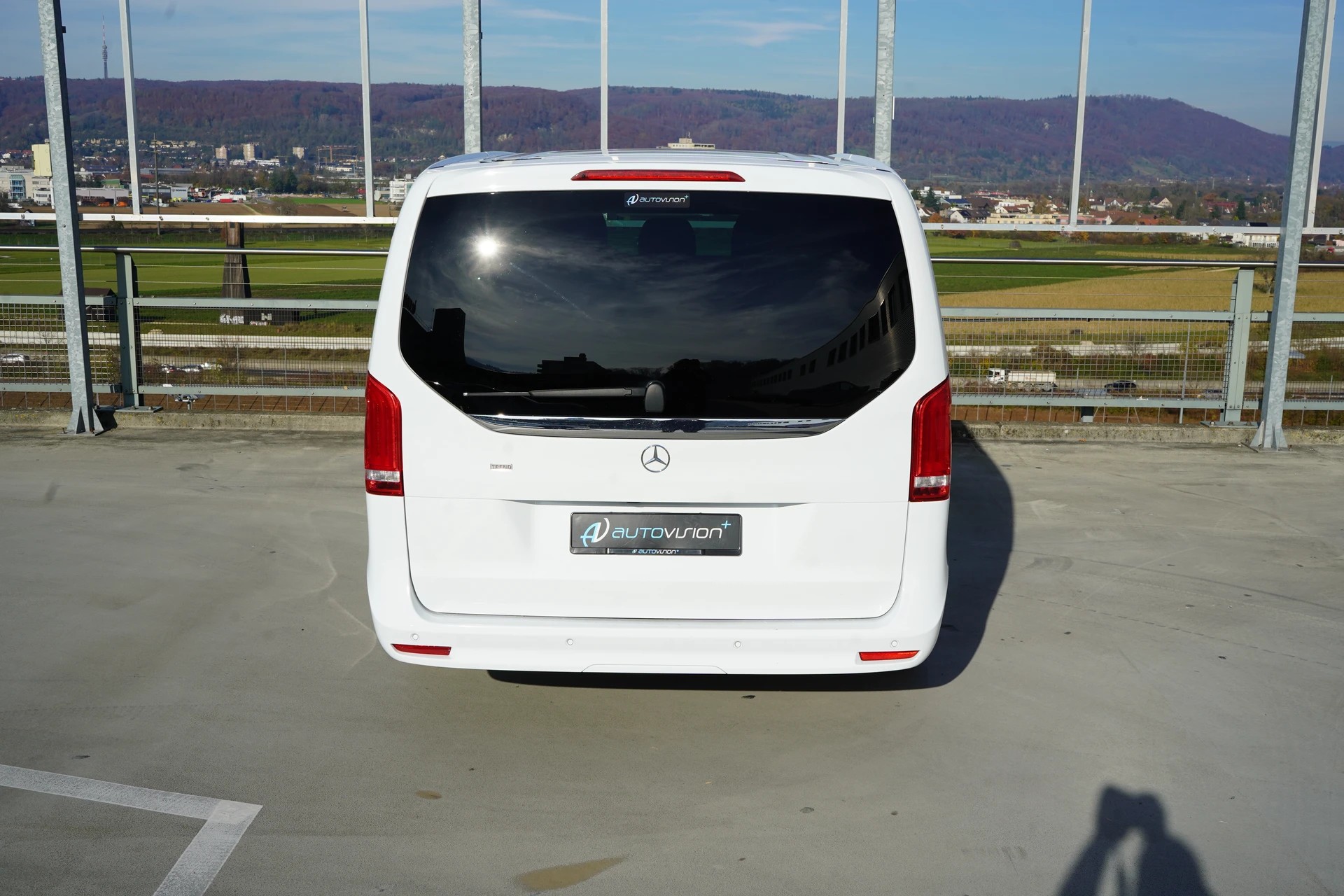 MERCEDES-BENZ V 250 d LANG TREND SPORT 4MATIC 9G-TRONIC l 190 PS-image-16