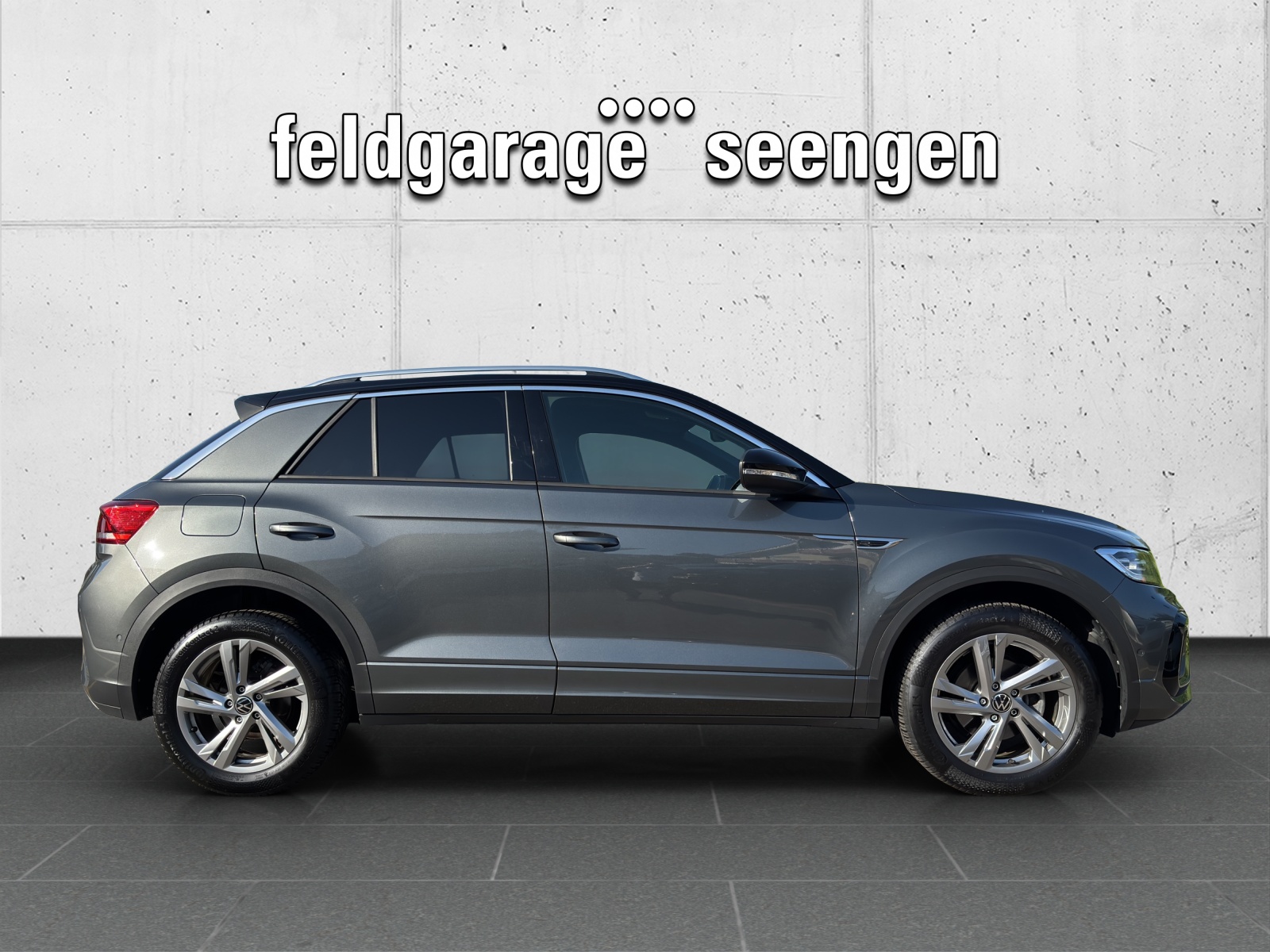 VW New T-Roc 1.5 TSI EVO R-Line DSG mit AHK & fortl. Werksgarantie-showroom-element-3