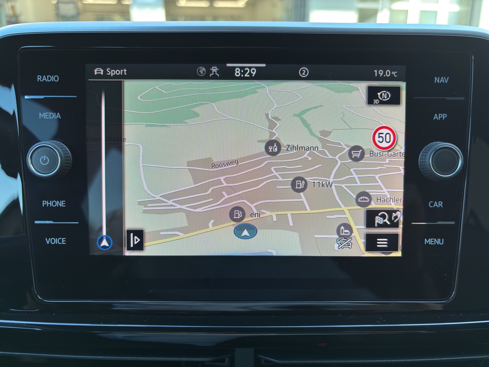 VW New T-Roc 1.5 TSI EVO R-Line DSG mit AHK & fortl. Werksgarantie-image-21