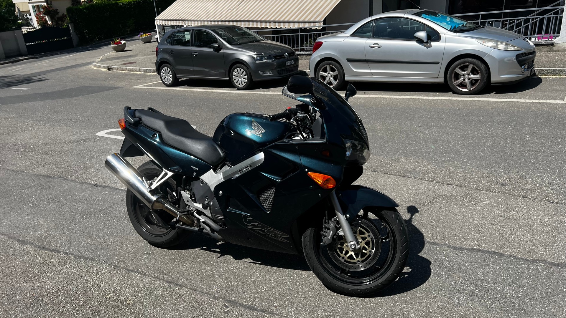 HONDA VFR 800 FI-image-1