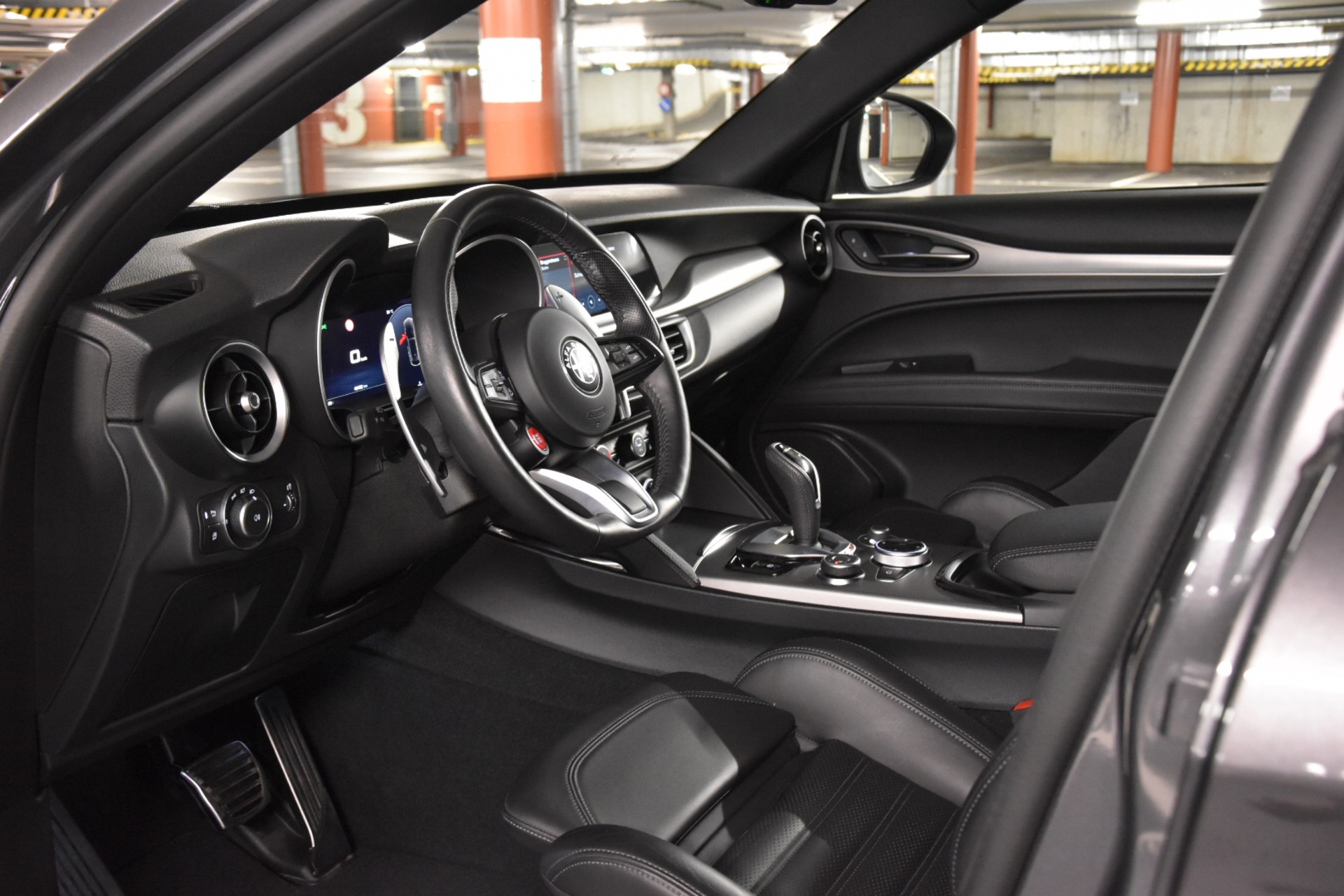 ALFA ROMEO Stelvio 2.0 Veloce Q4 AT8-image-27