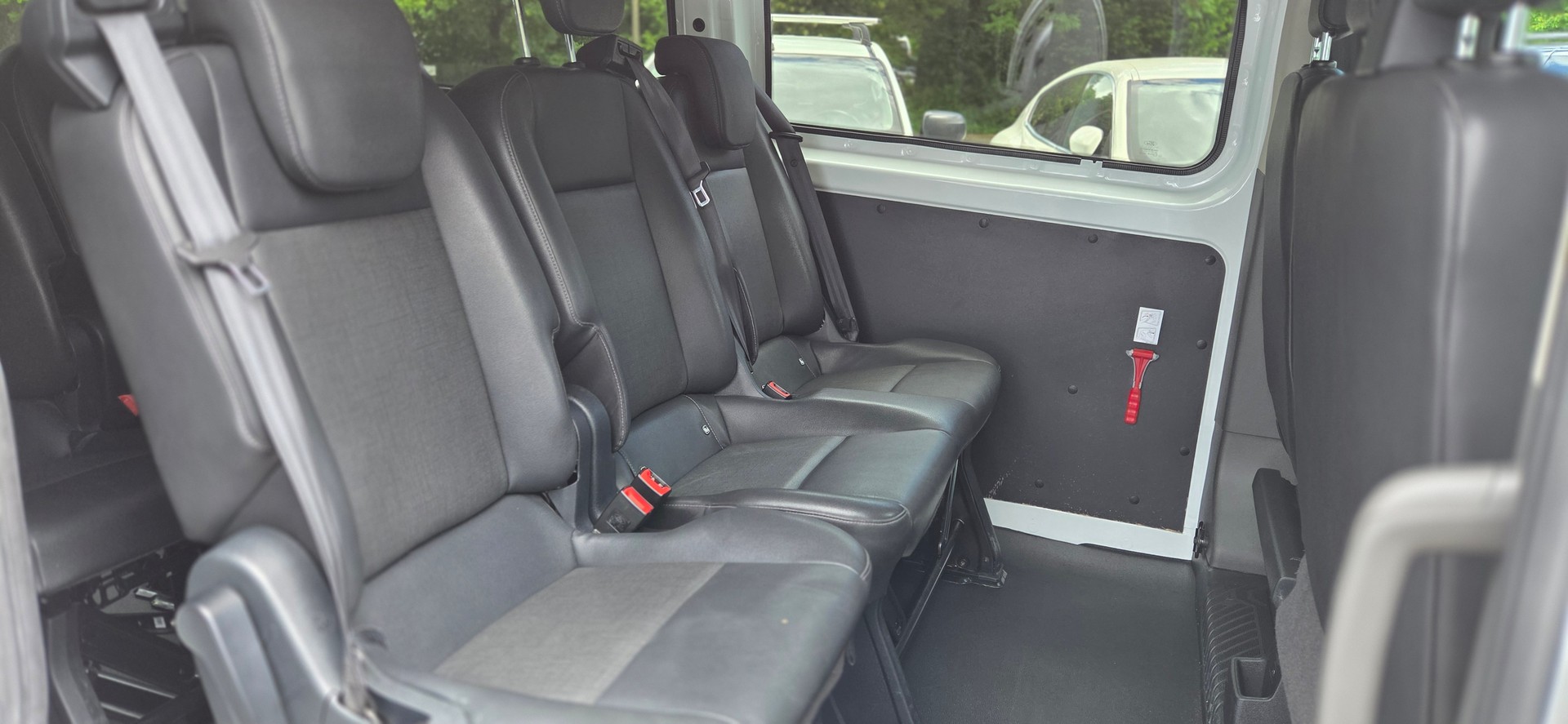 FORD Transit Custom 320 L2H1 Ambiente-image-8